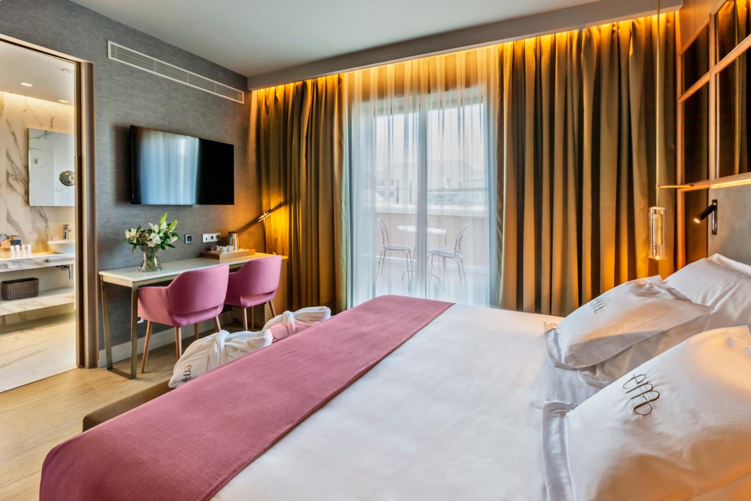 Premium King Room with Terrace