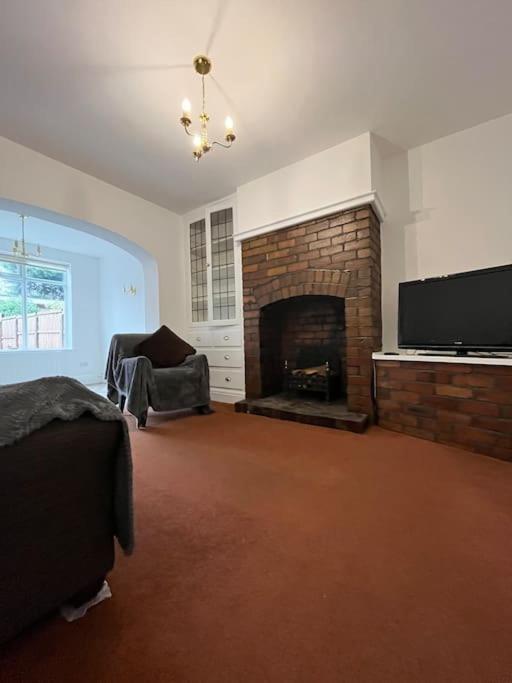 Four-Bedroom House photo 2