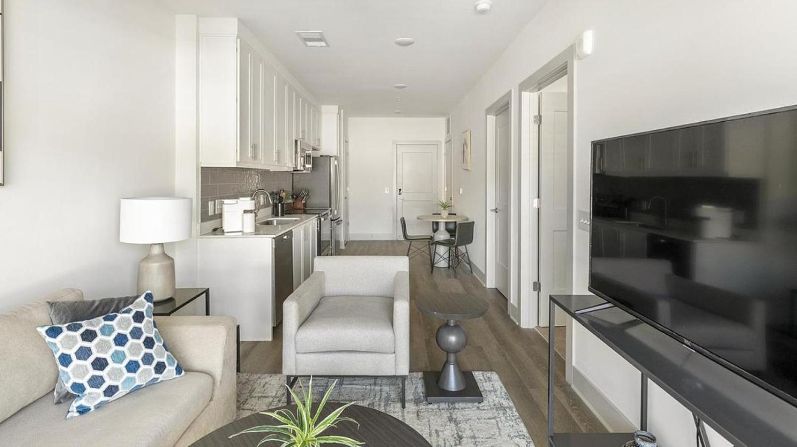 Apartment photo 1