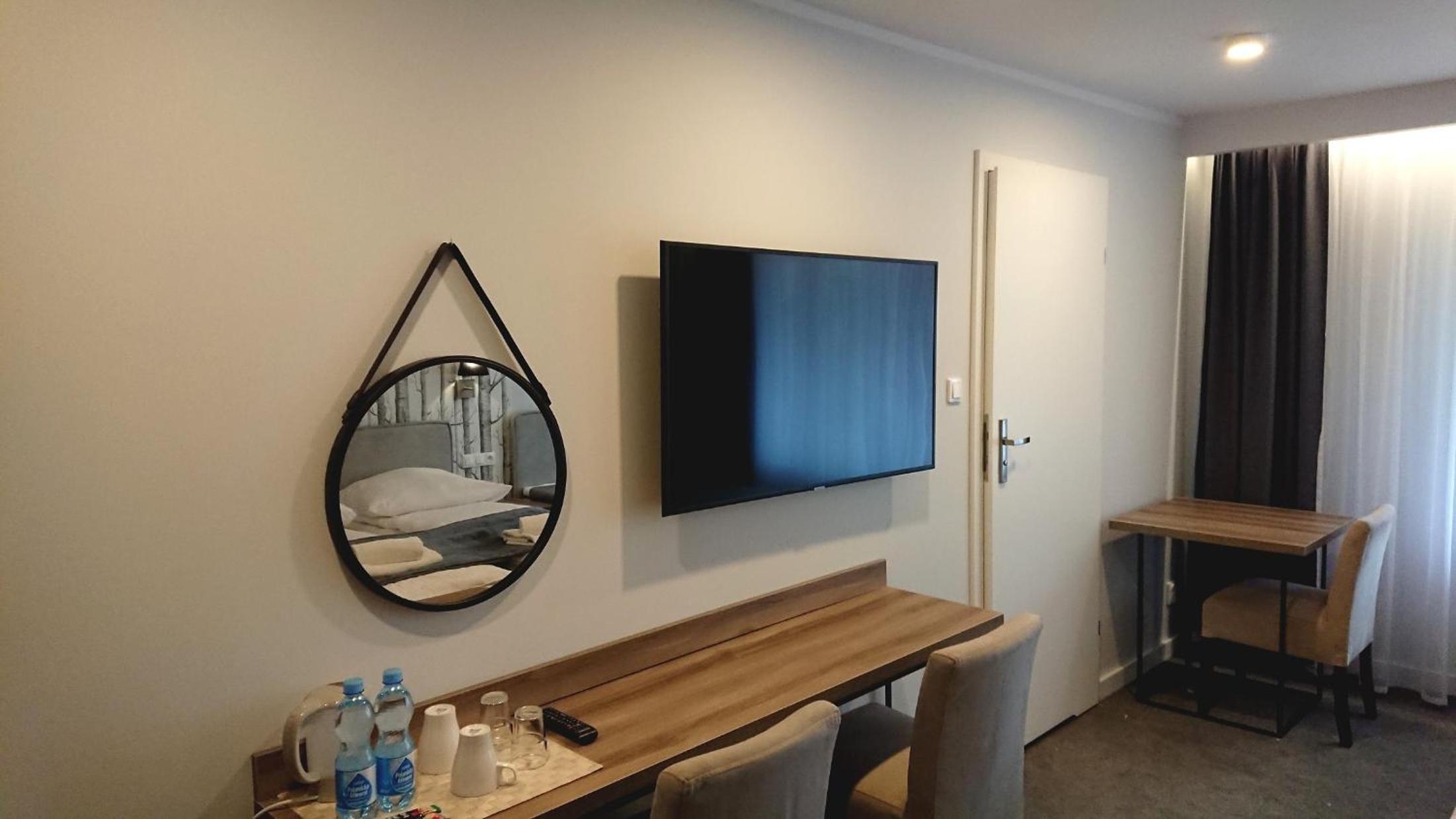 Quadruple Room with Private Bathroom photo 2