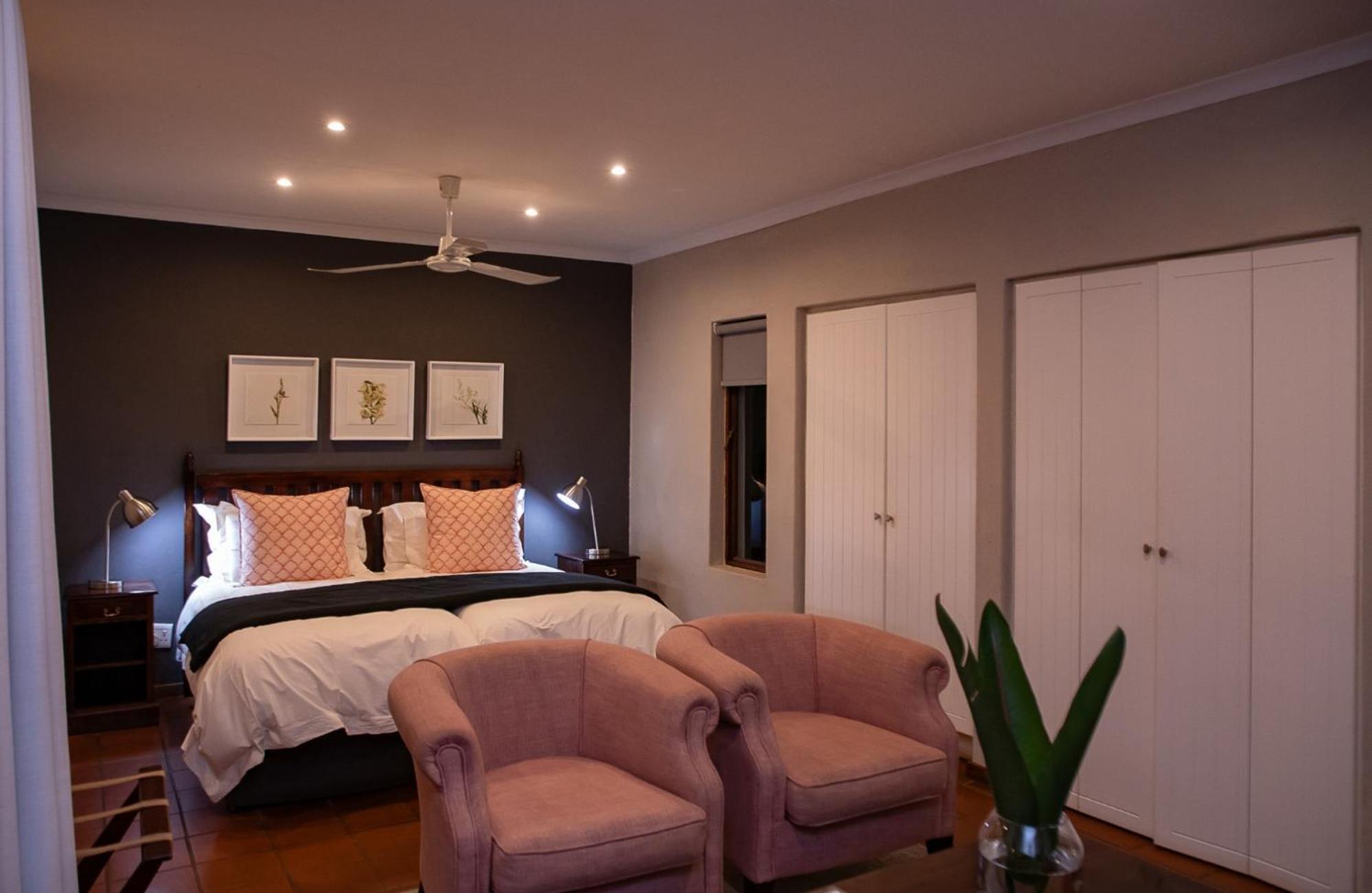 Twin/Double Room - Photo 32