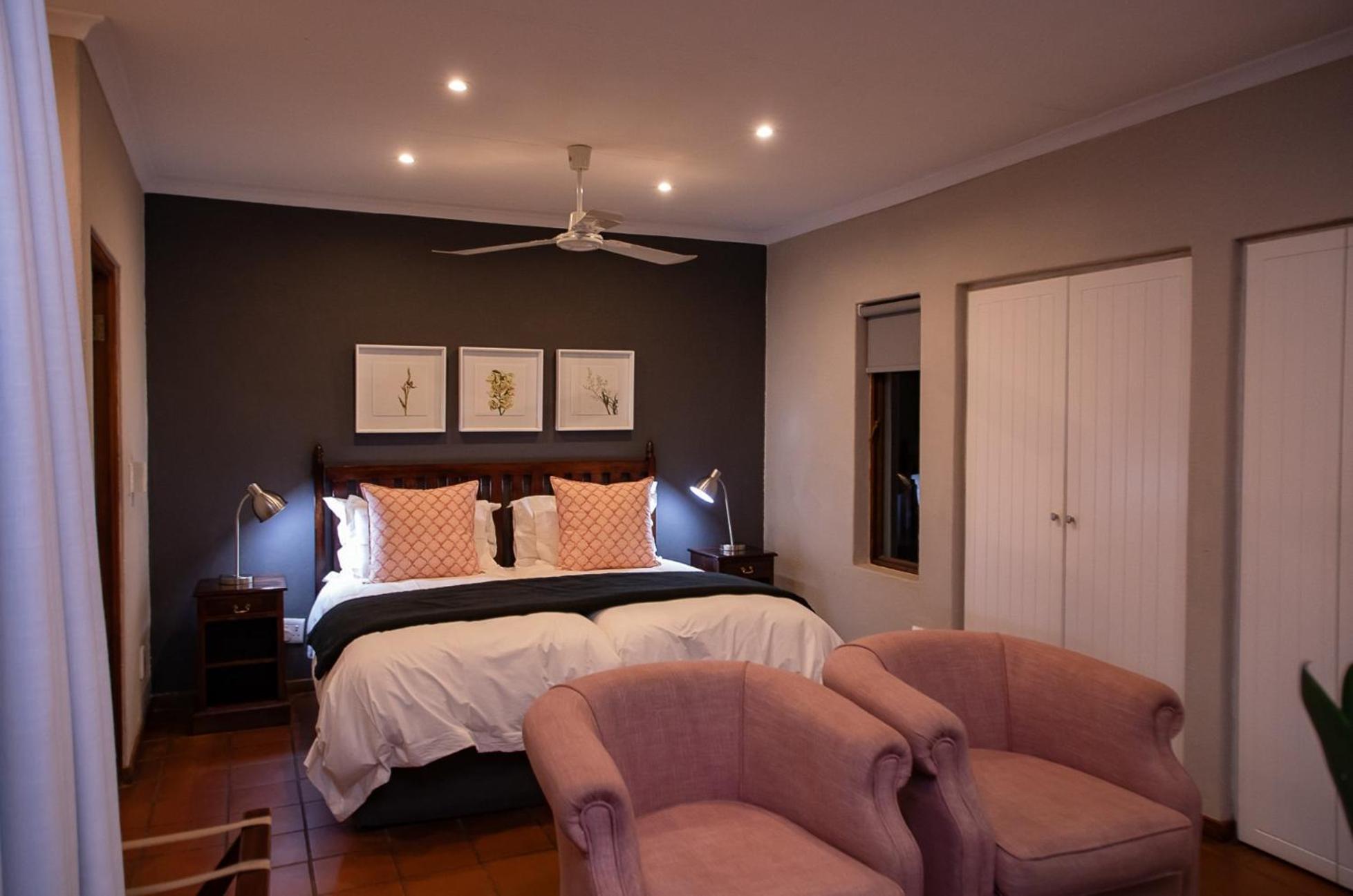Twin/Double Room - Photo 31