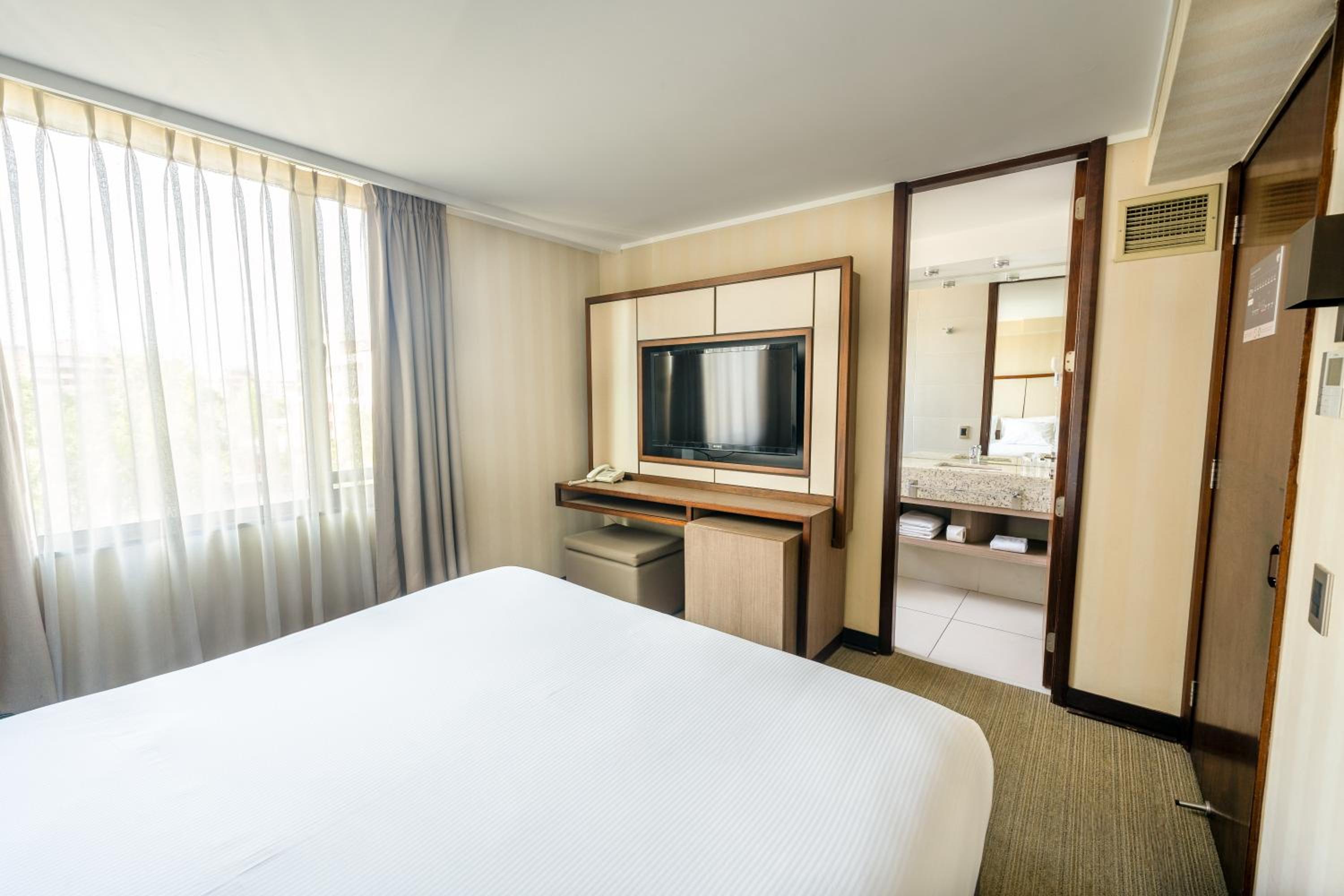 Standard Double or Twin Room photo 2