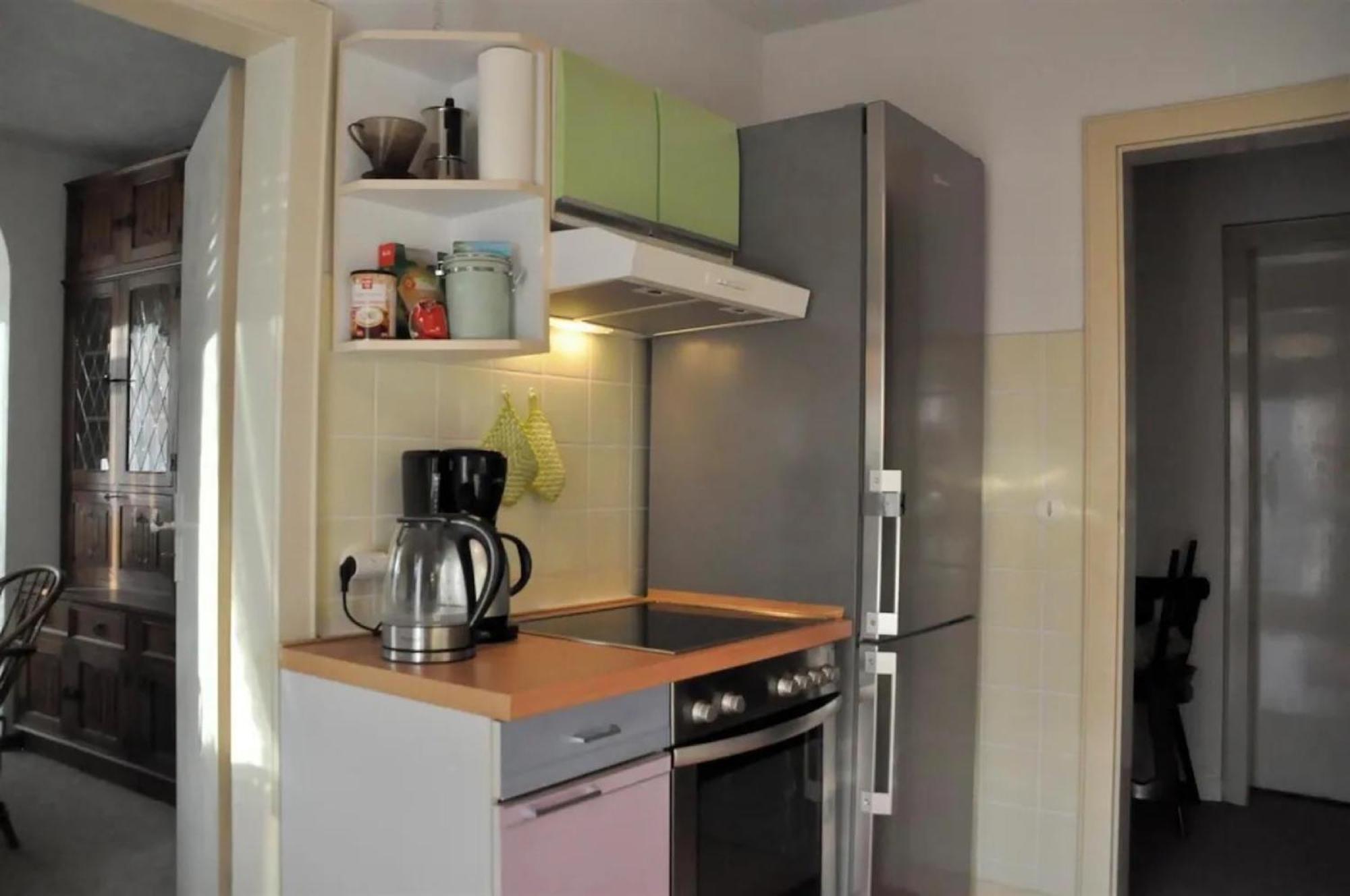 Three-Bedroom Premium Apartment with Balcony photo 2