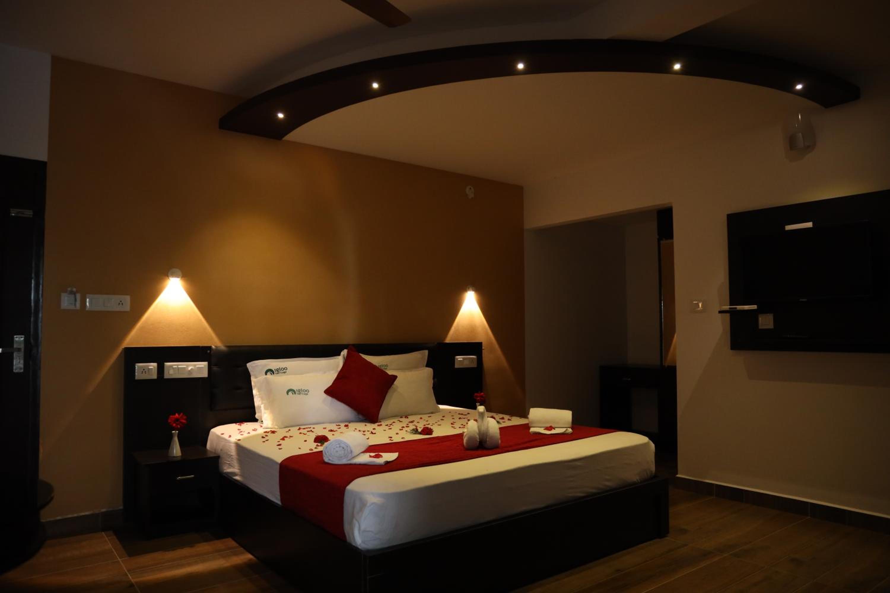 Deluxe Double Room with Balcony
