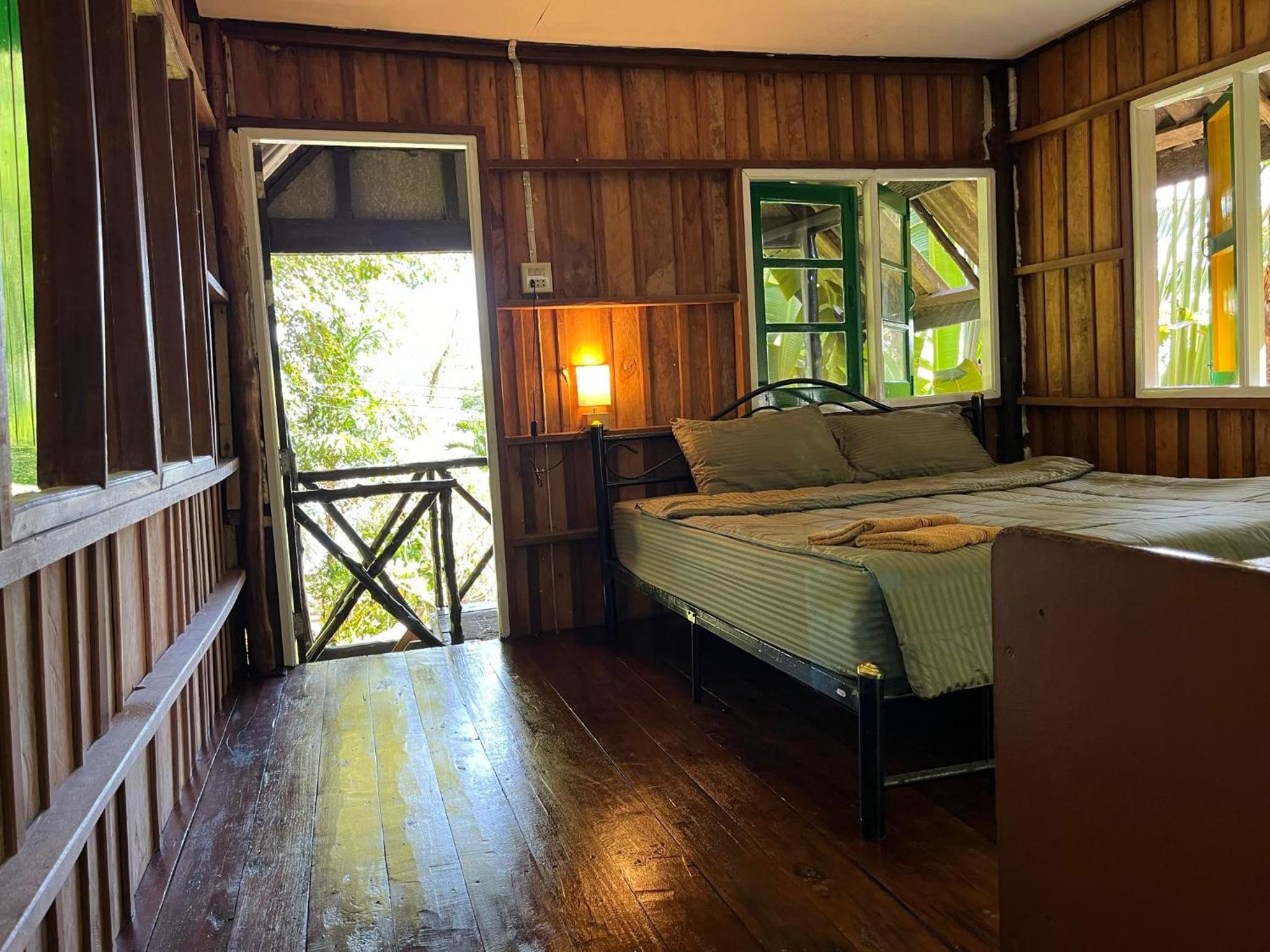Standard Bungalow with Fan photo 3
