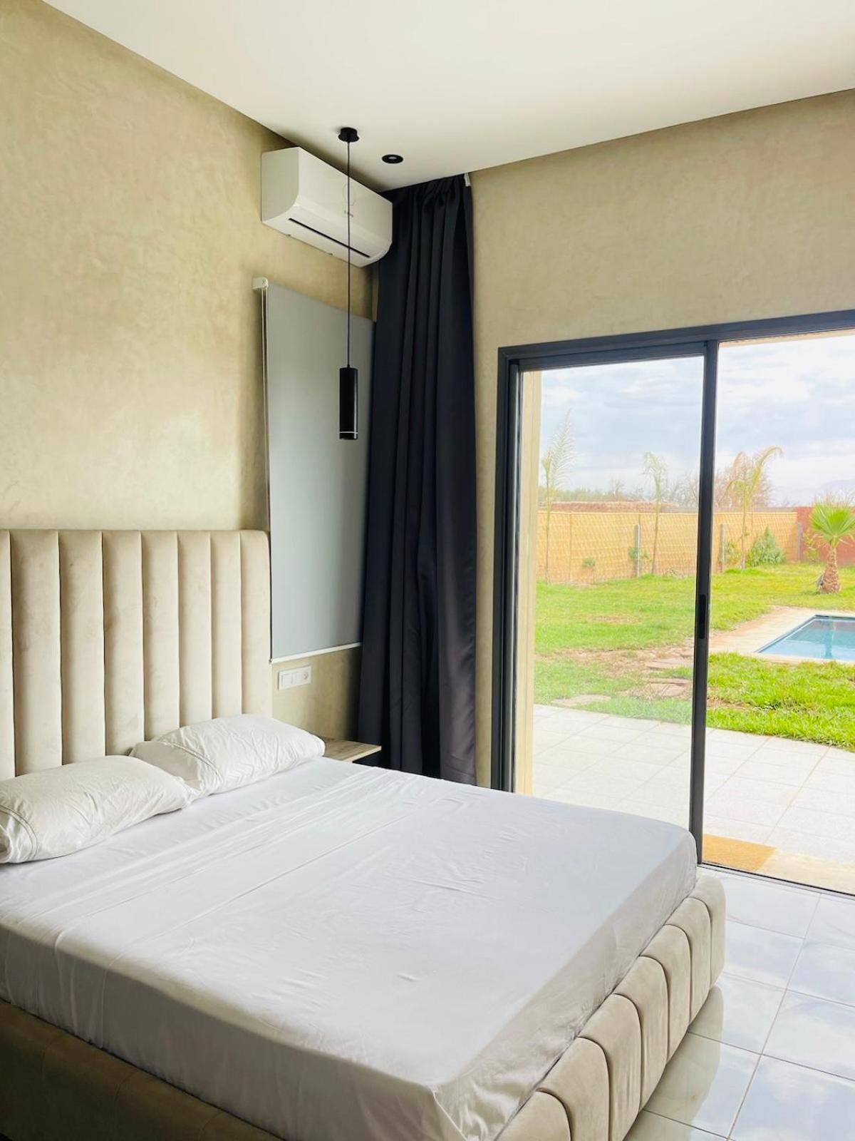 Villa photo 1