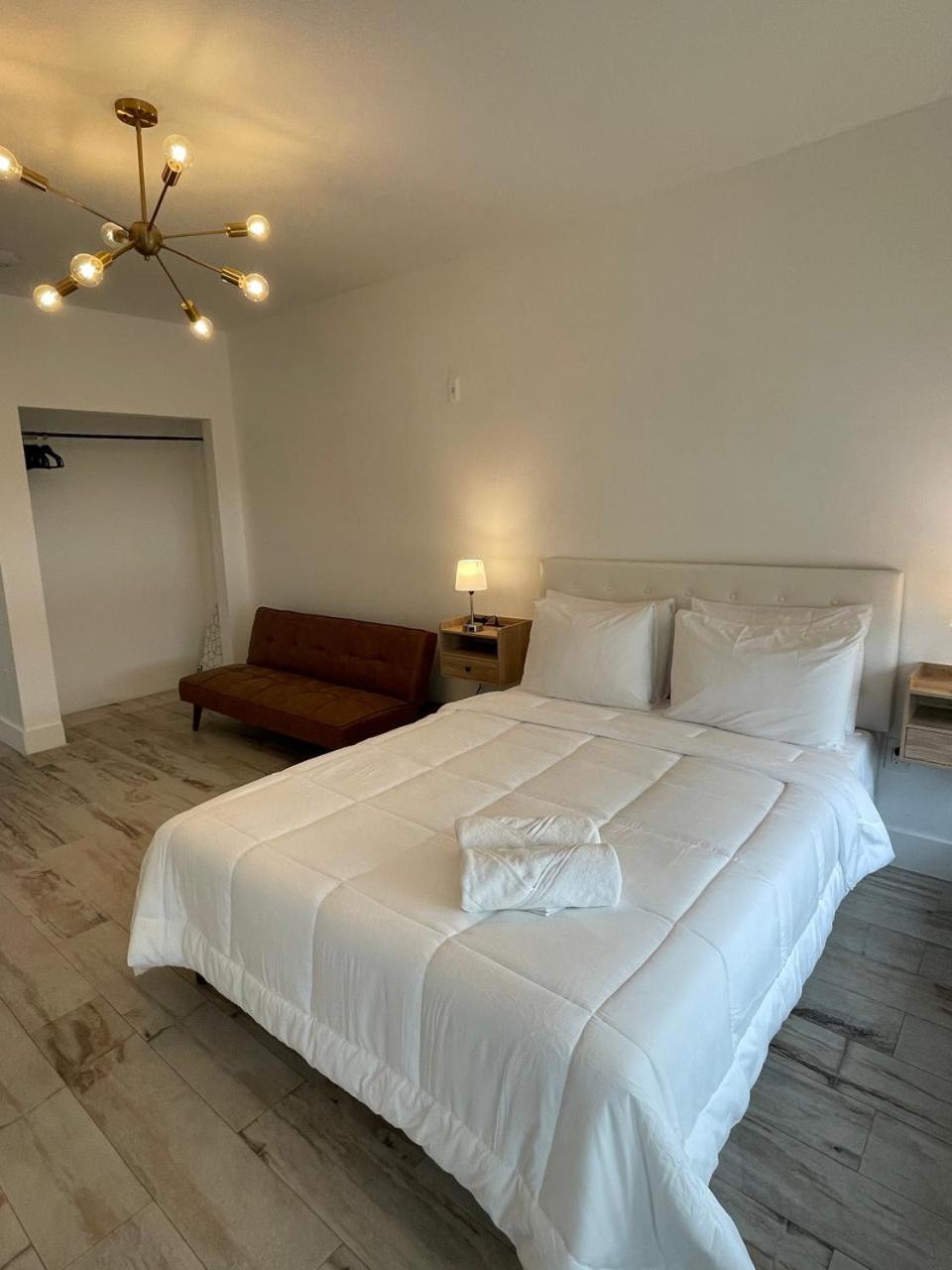 Standard Suite