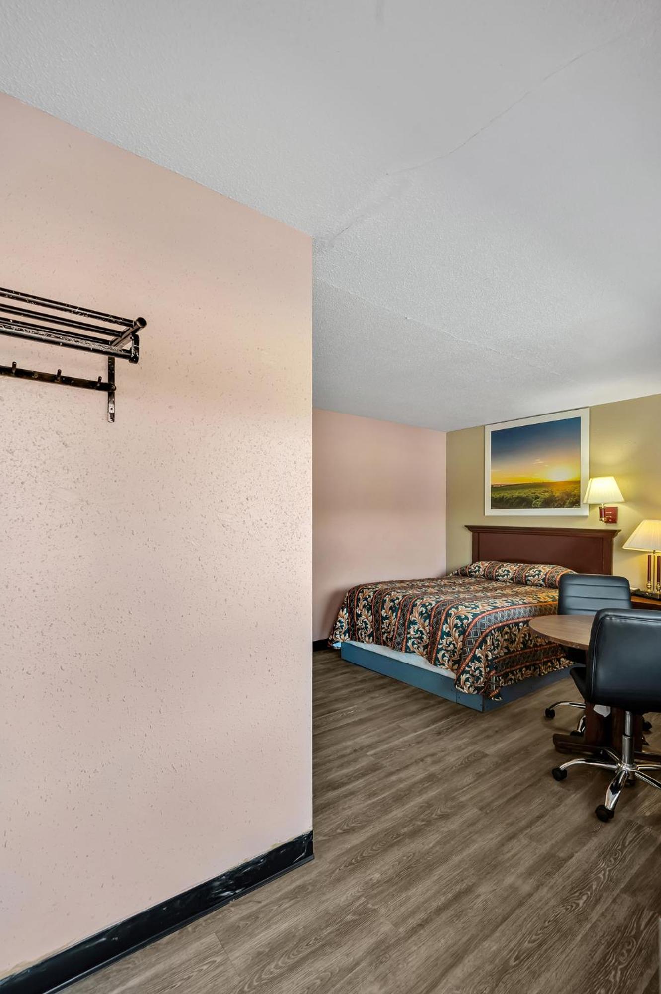 Deluxe Queen Room photo 3