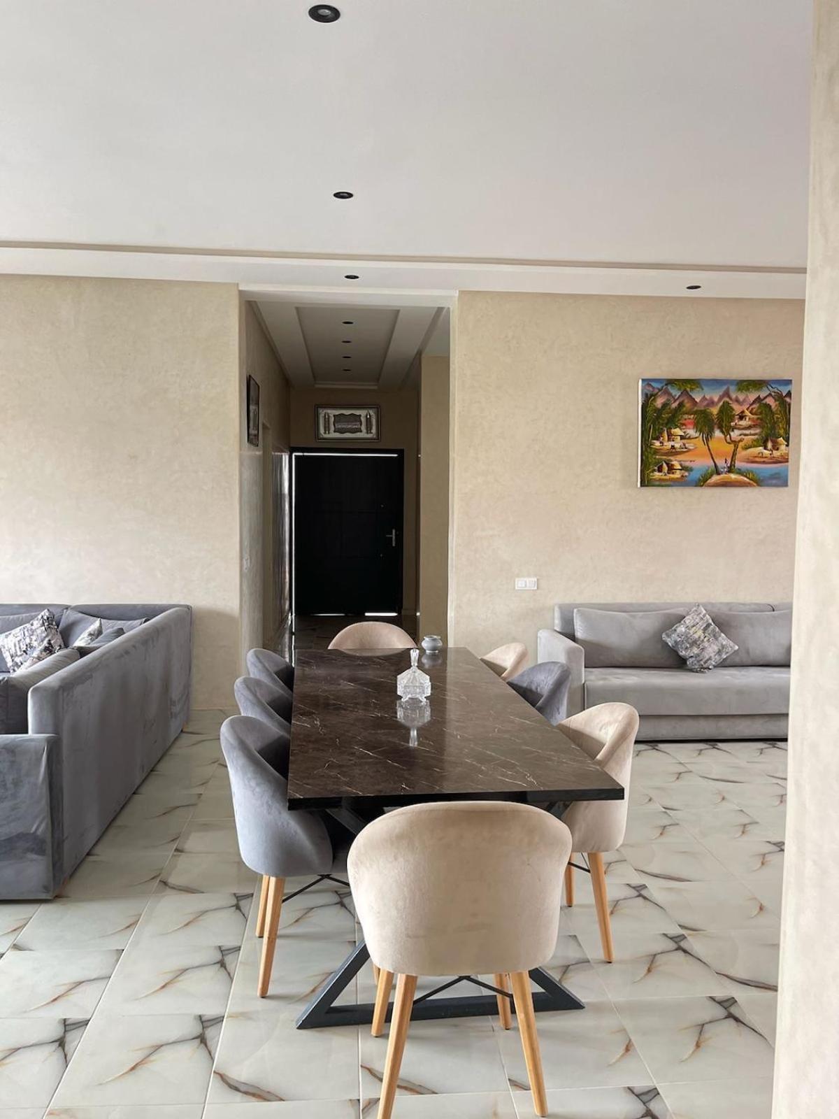Villa photo 2