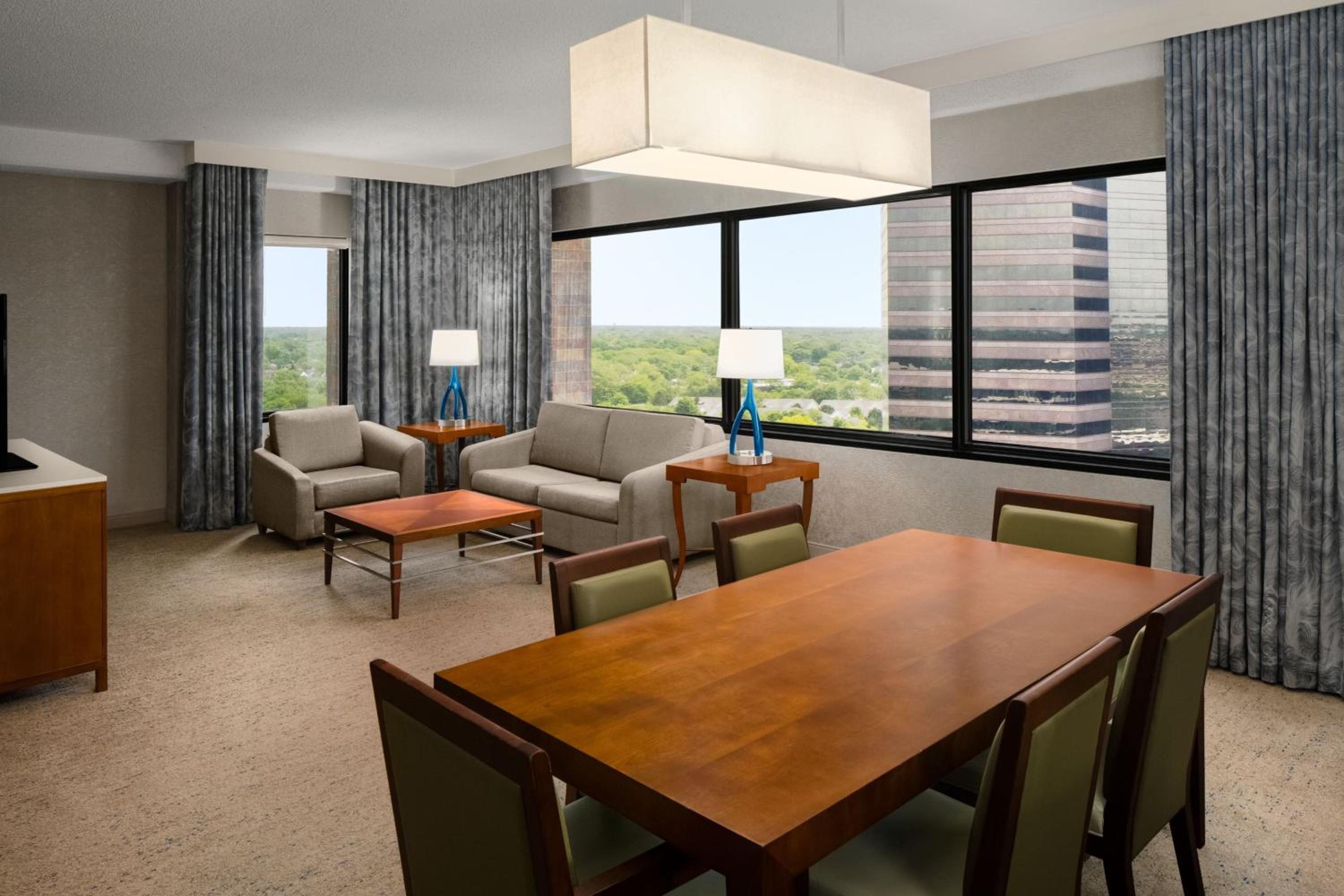 One-Bedroom King Suite  - Photo 6
