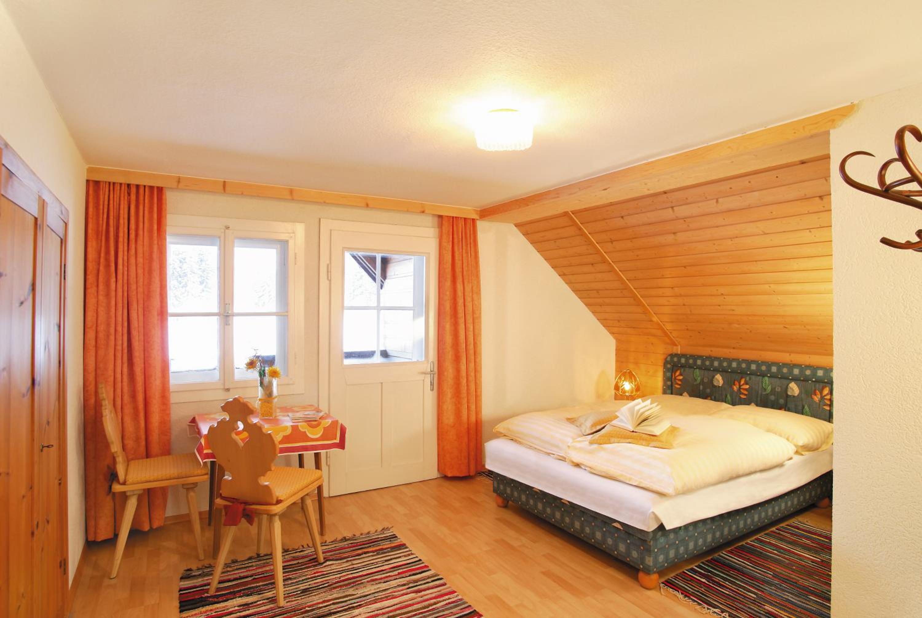 Chalet (2-7 Adults) photo 1
