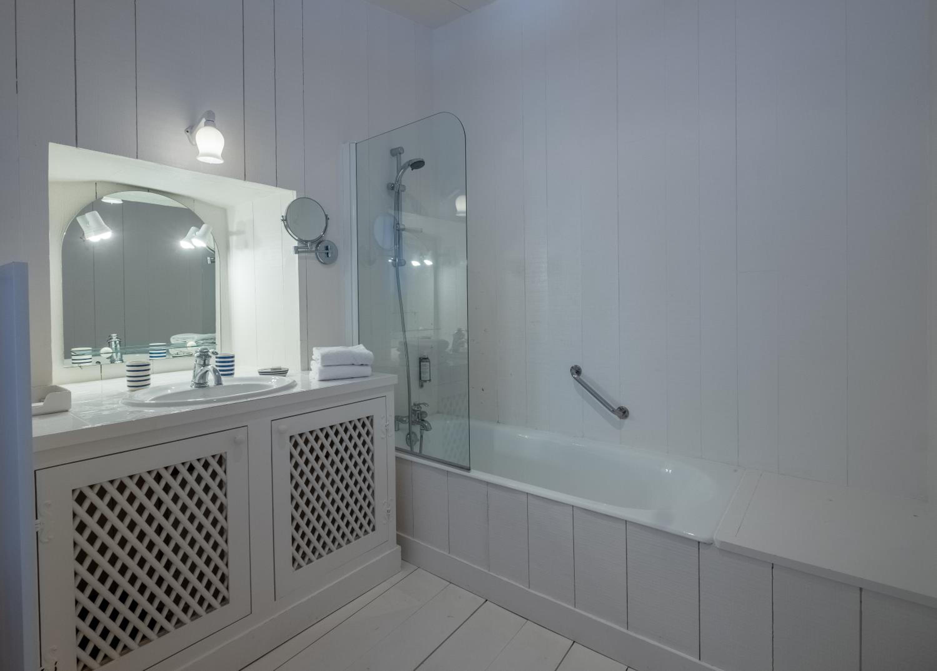 Standard Double Room - Photo 4