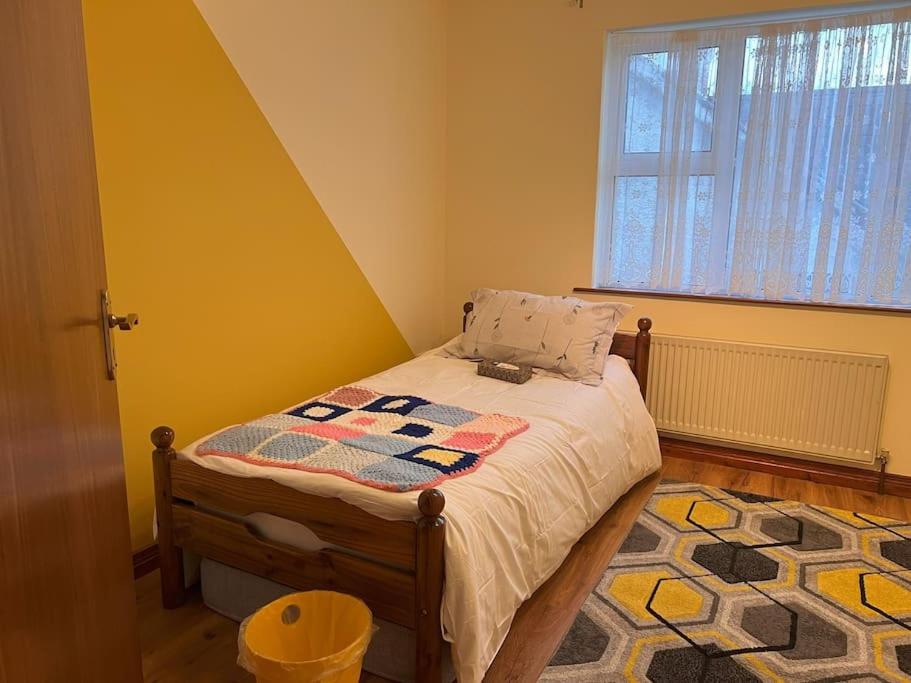 Four-Bedroom House photo 2
