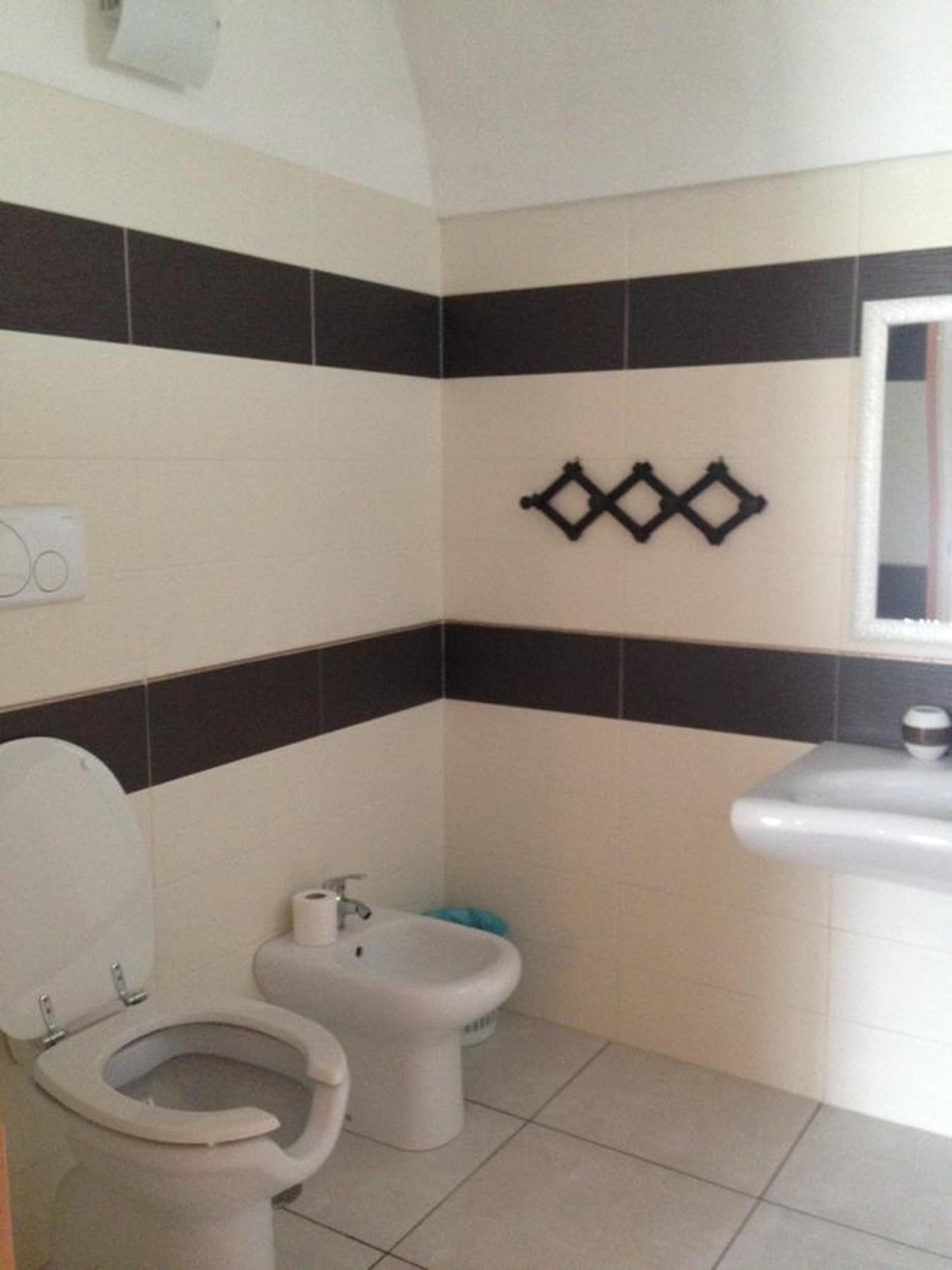 Double Room - Disability Access photo 3
