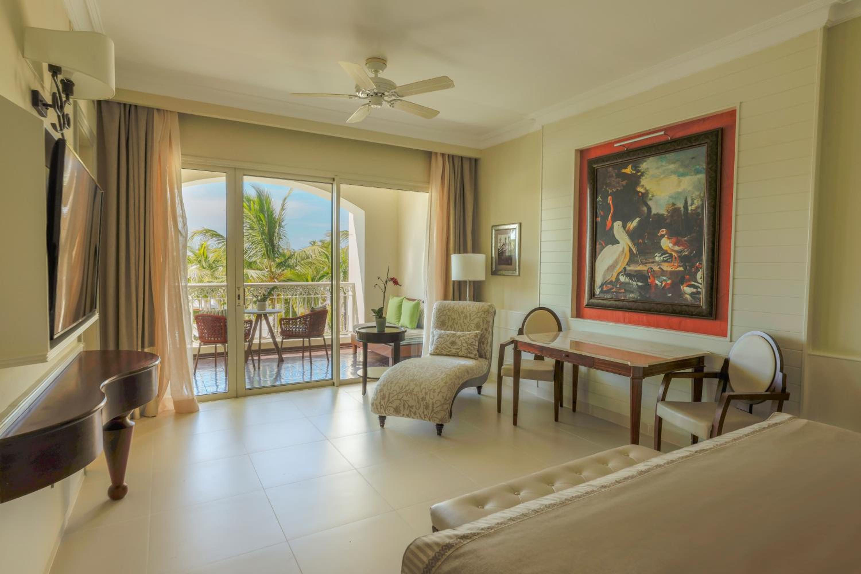 Upper Floor Suite