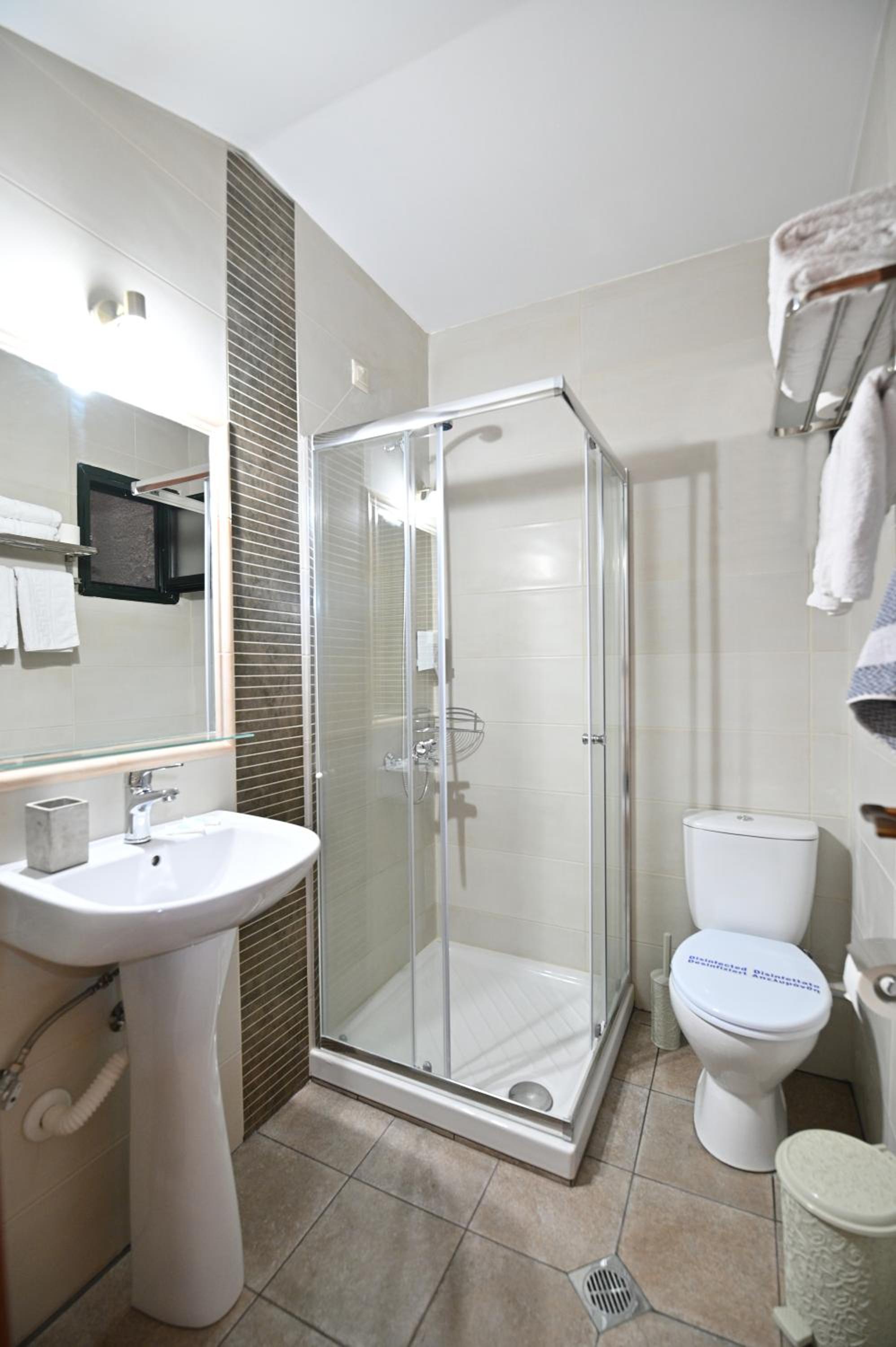 Budget Double Room photo 2