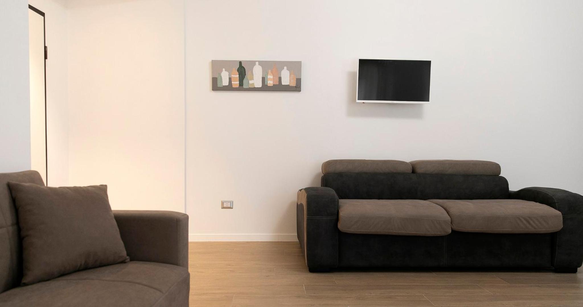 One-Bedroom Apartment with Balcony