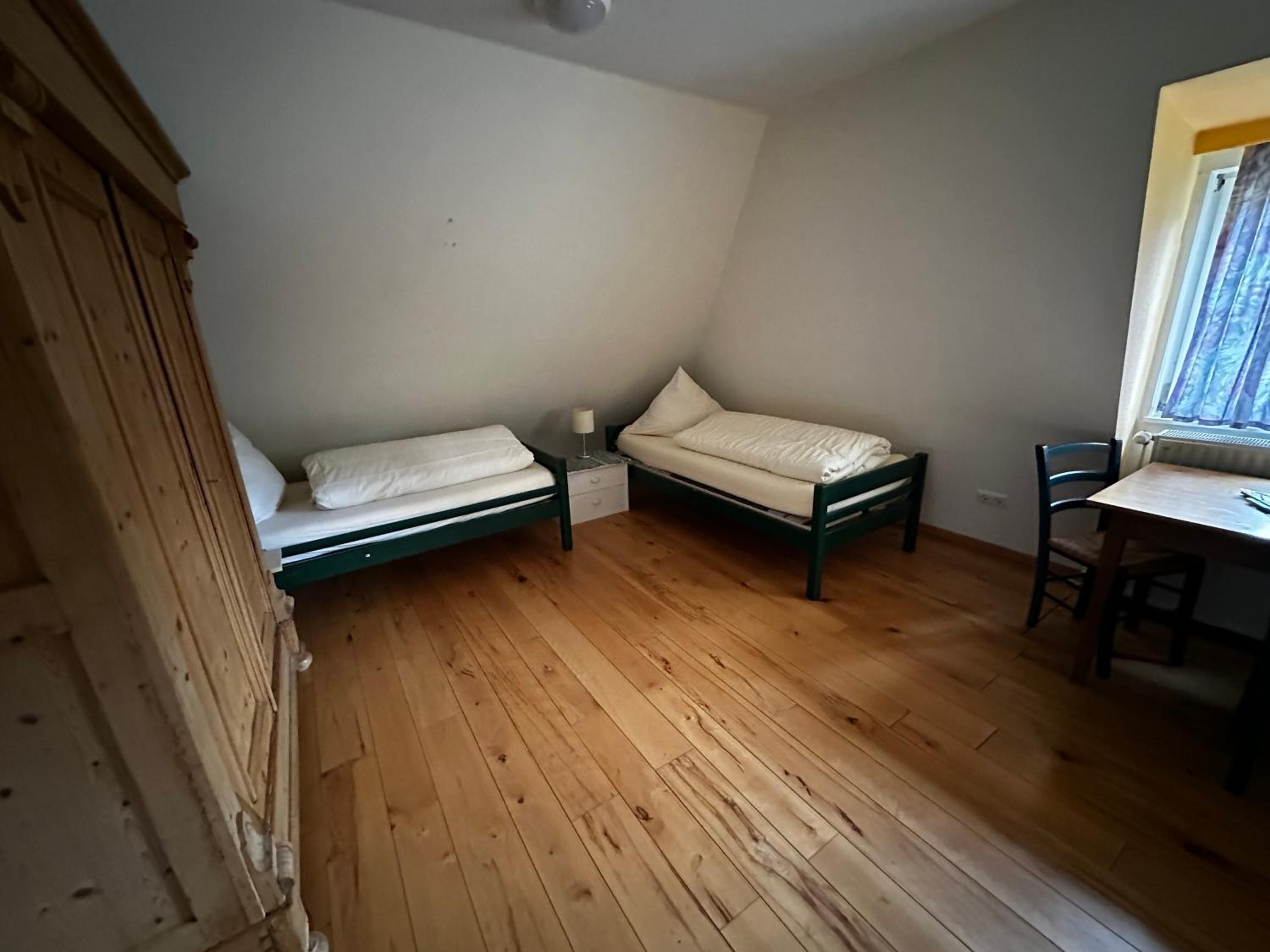 Basic Triple Room photo 3