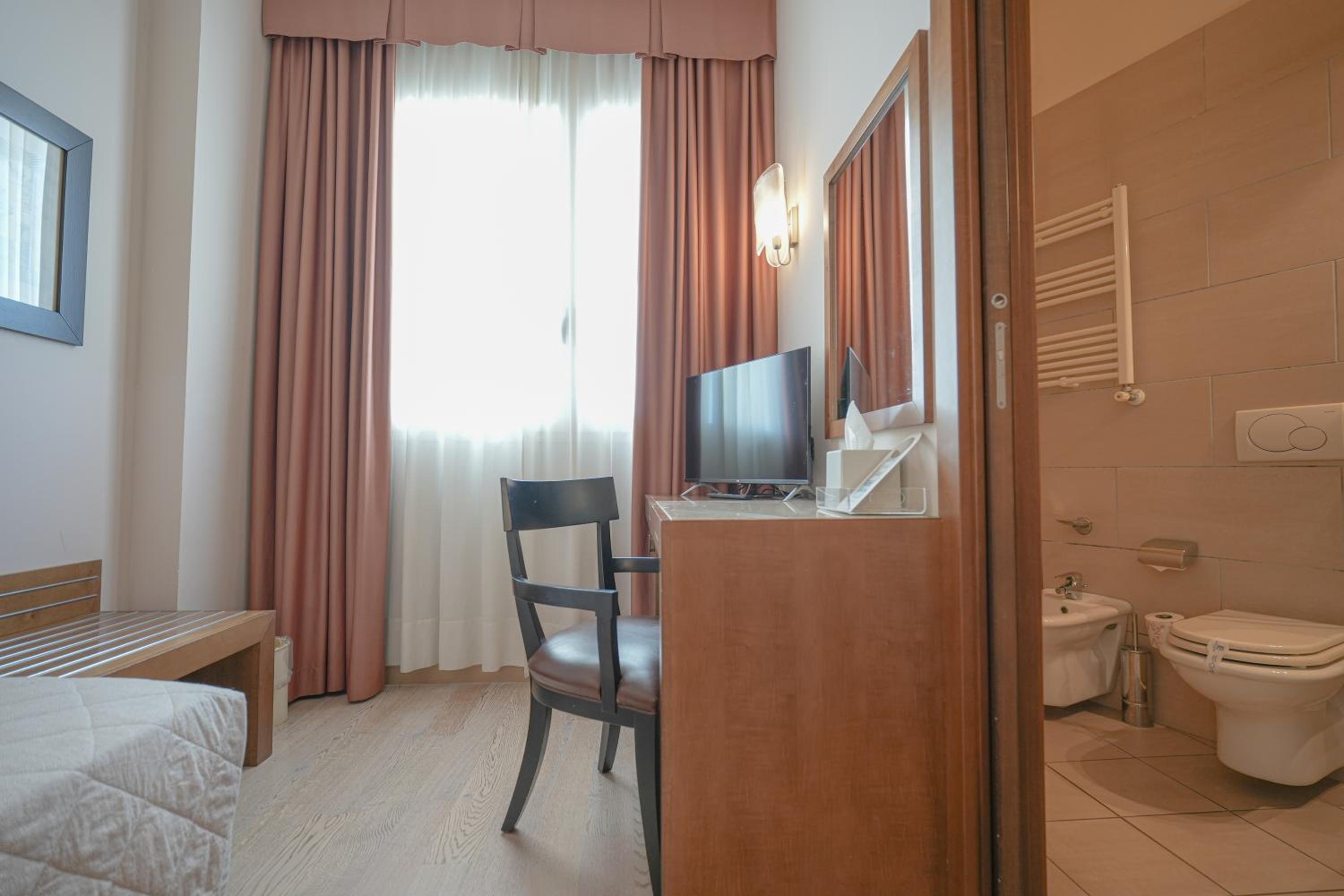 Economy Single Room photo 3