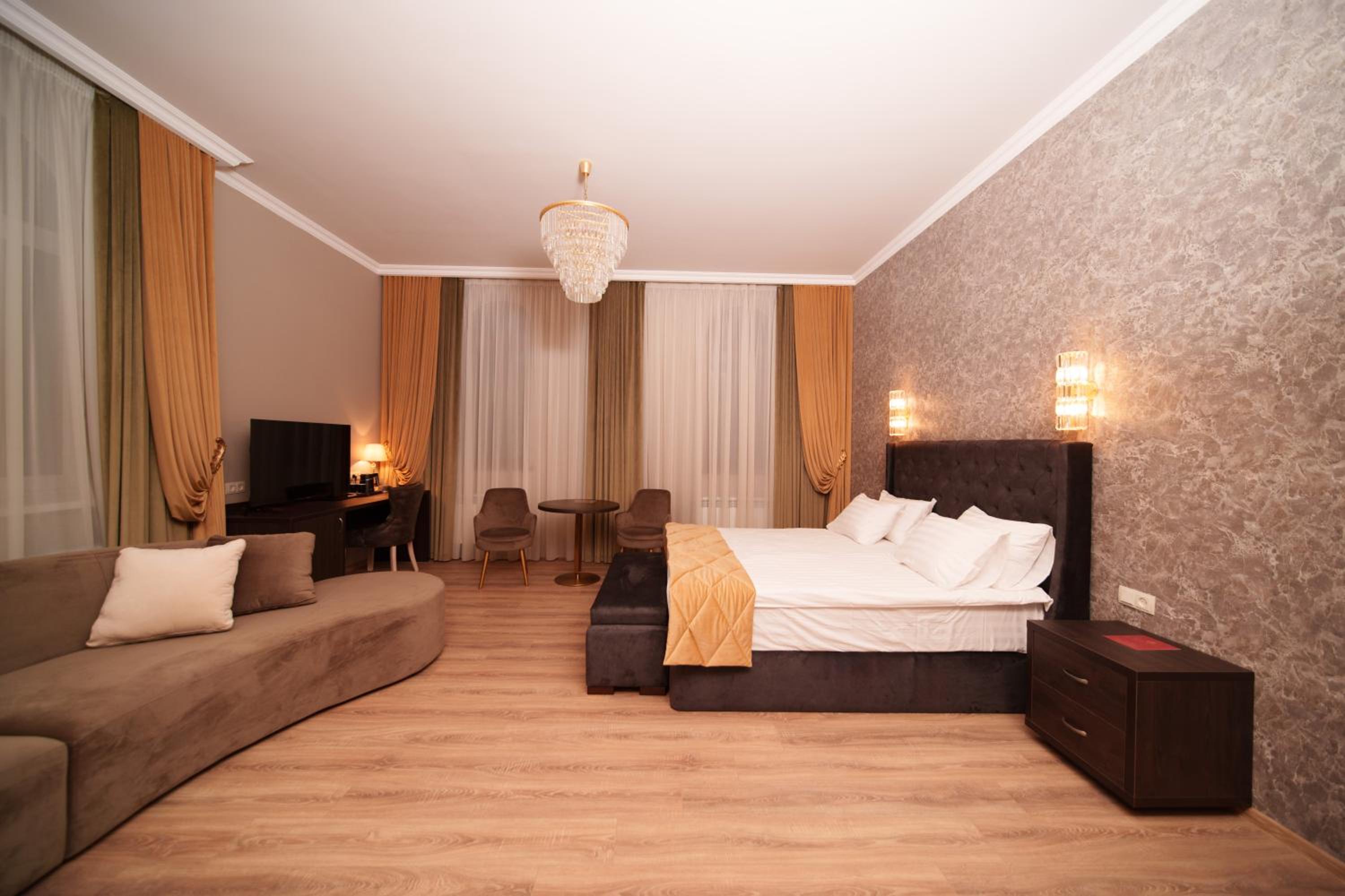 Superior Suite