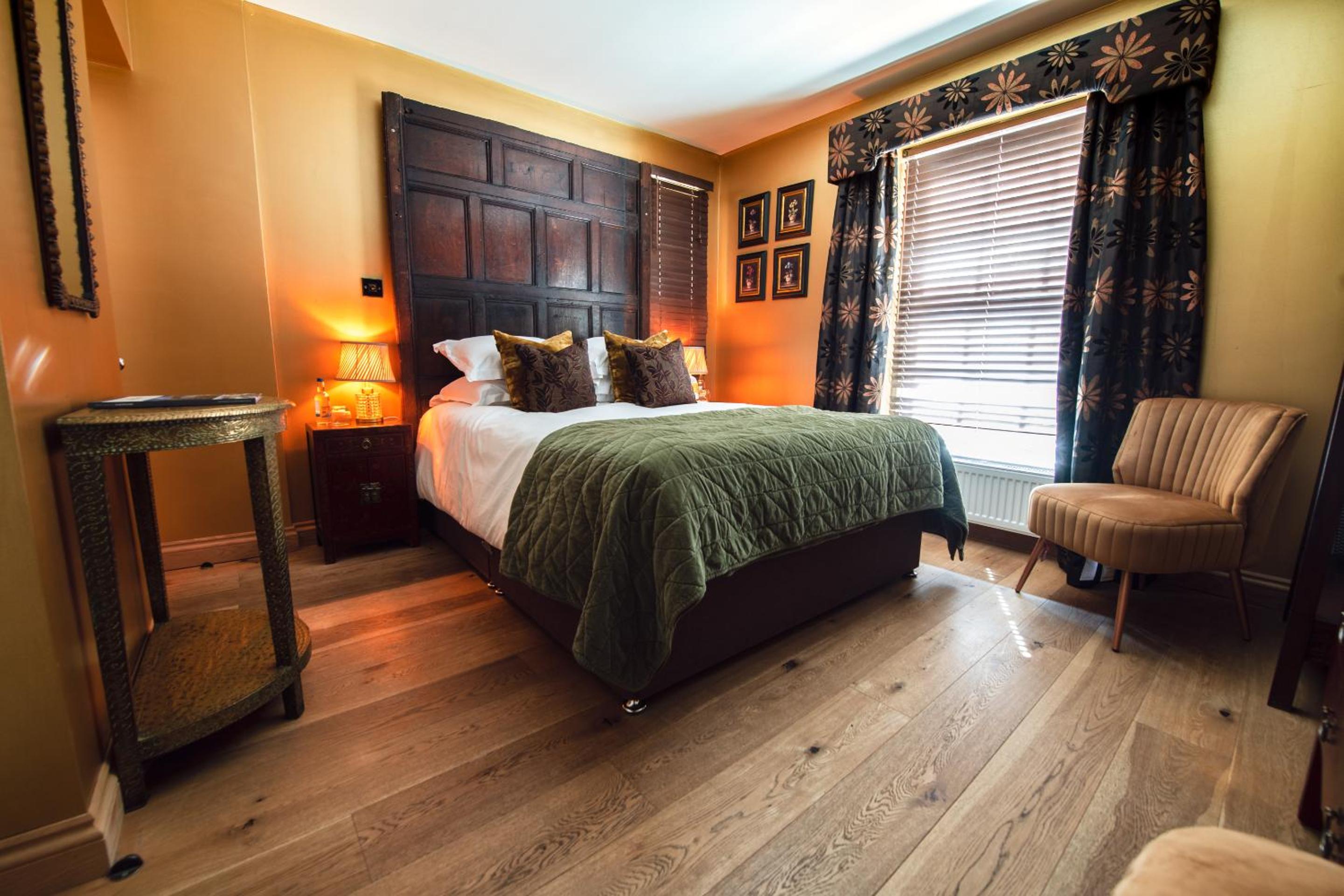 Double Room with Private Bathroom photo 1
