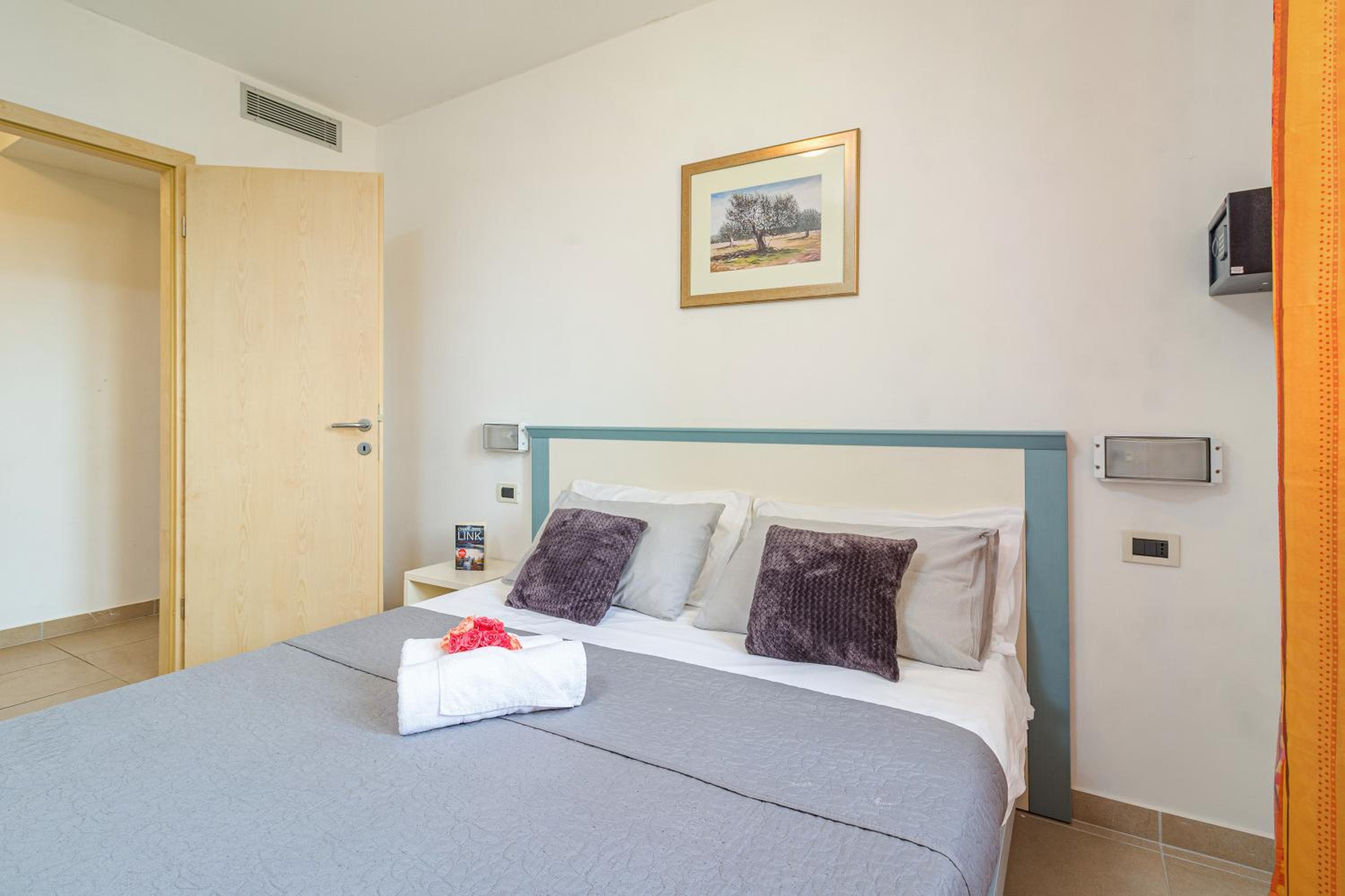 Two-Bedroom Family Apartment photo 2