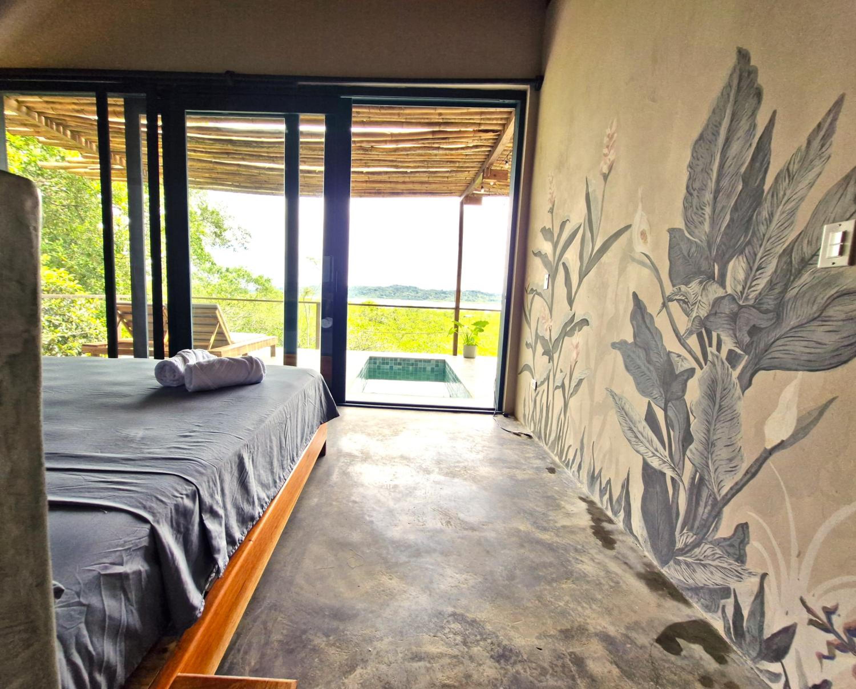 Deluxe Double Room with Balcony and Sea View photo 2