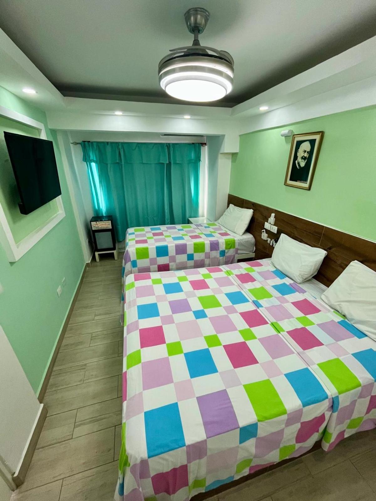 Habitación Triple con Baño Privado