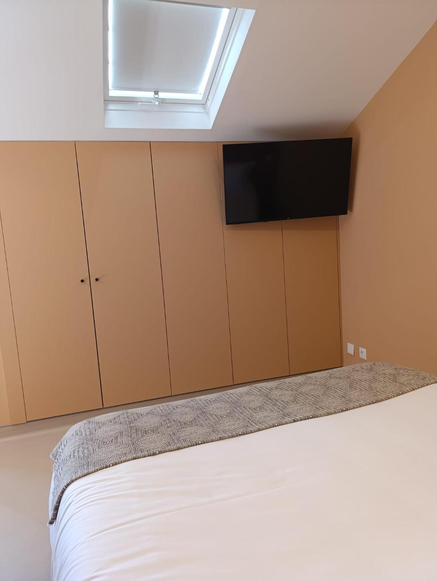 Deluxe Suite with Terrace and River View - Photo 16