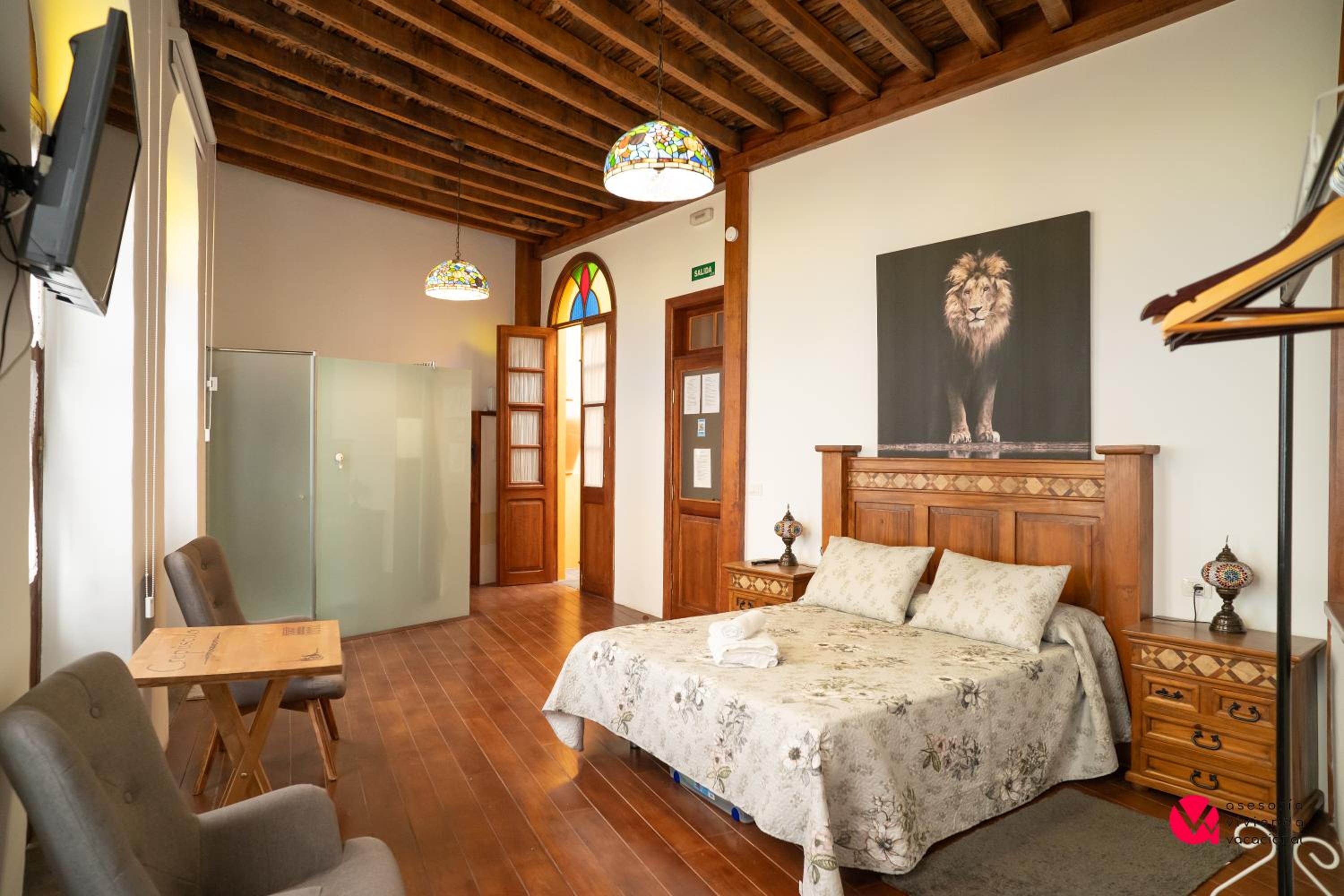 Double Room with Private Bathroom photo 3