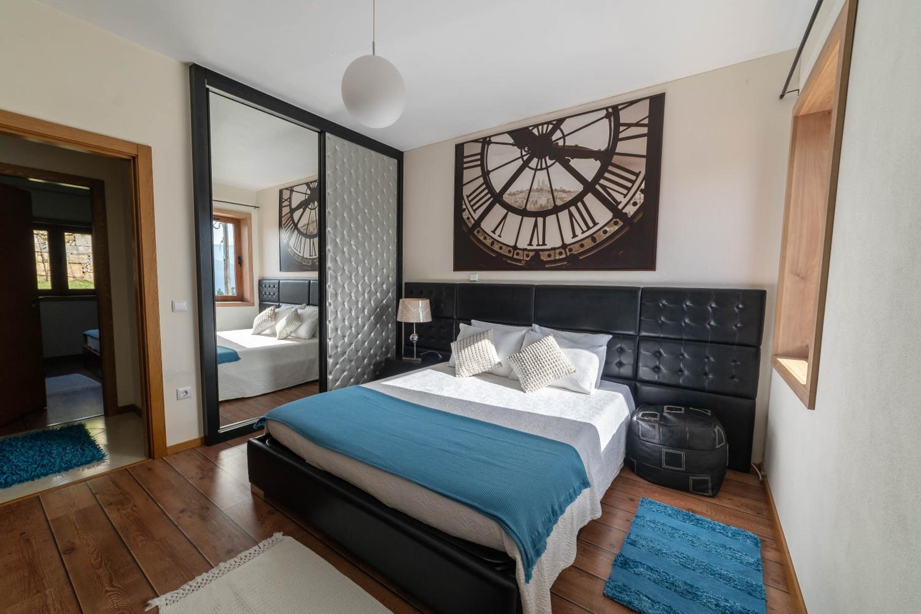 One-Bedroom House photo 1