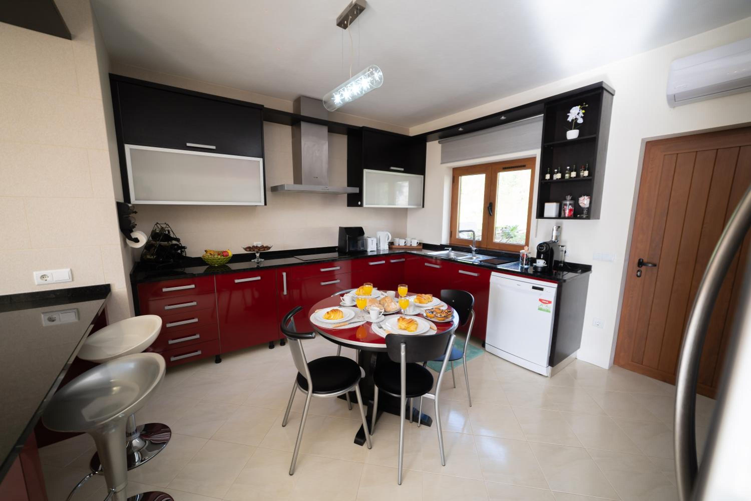Two-Bedroom House photo 2