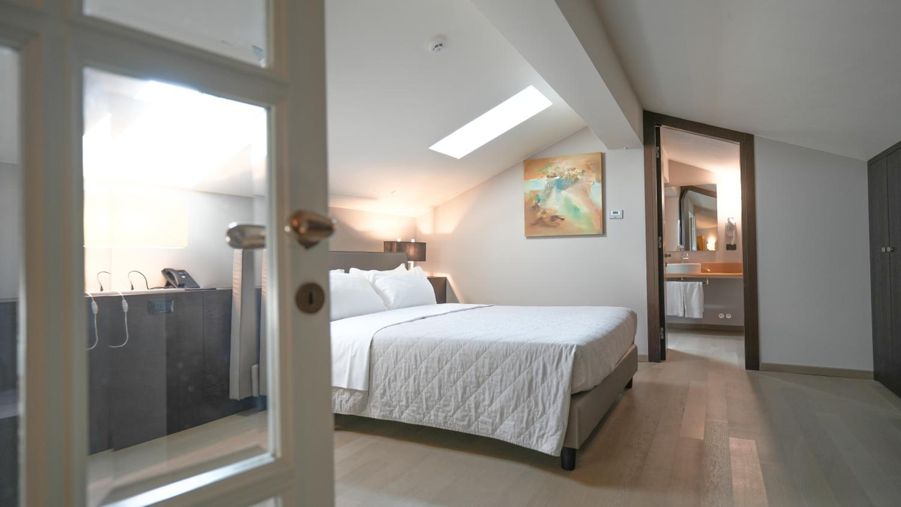 Suite photo 1