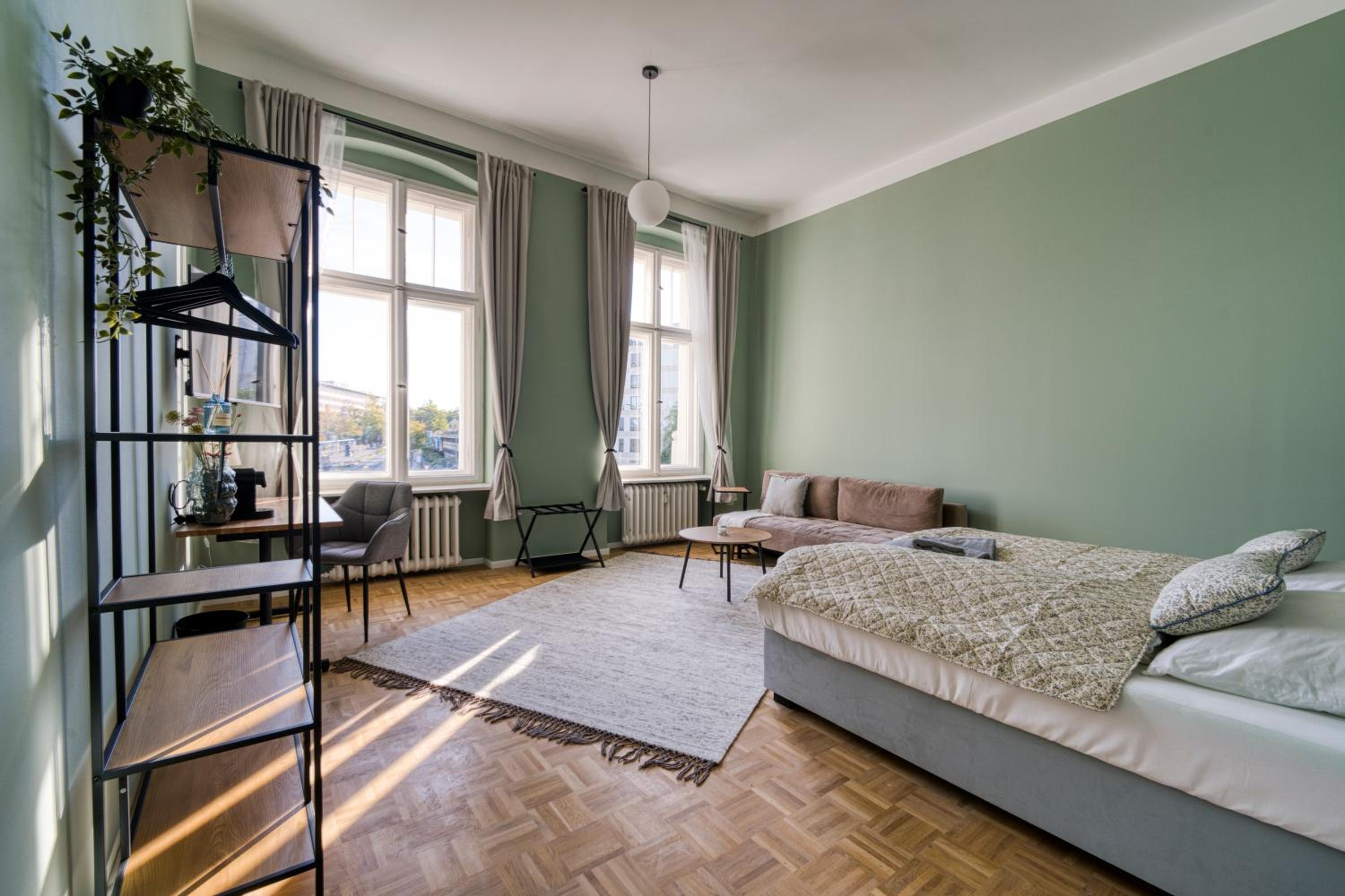 Two-Bedroom Deluxe Apartment photo 3