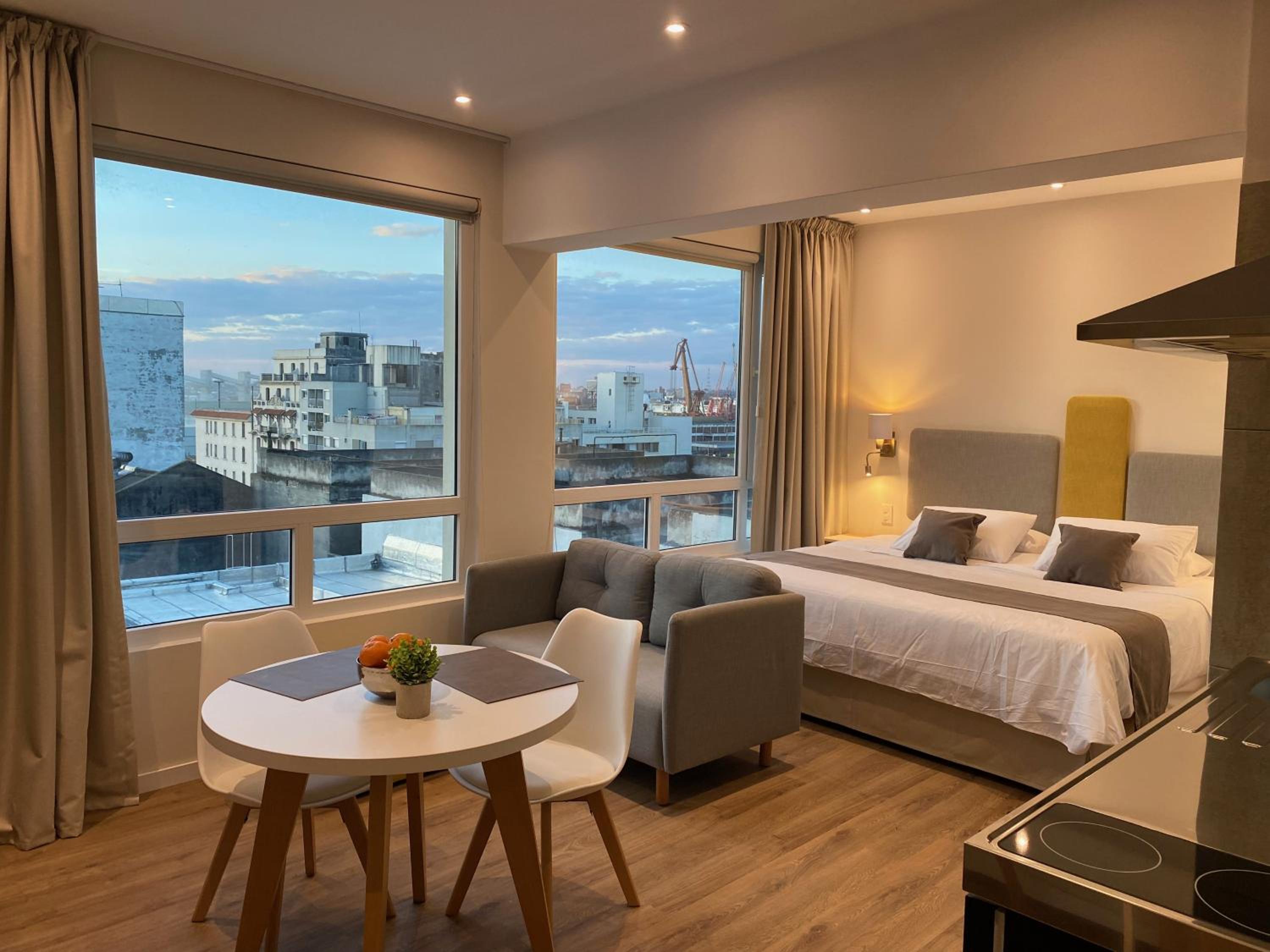 One-Bedroom Apartment