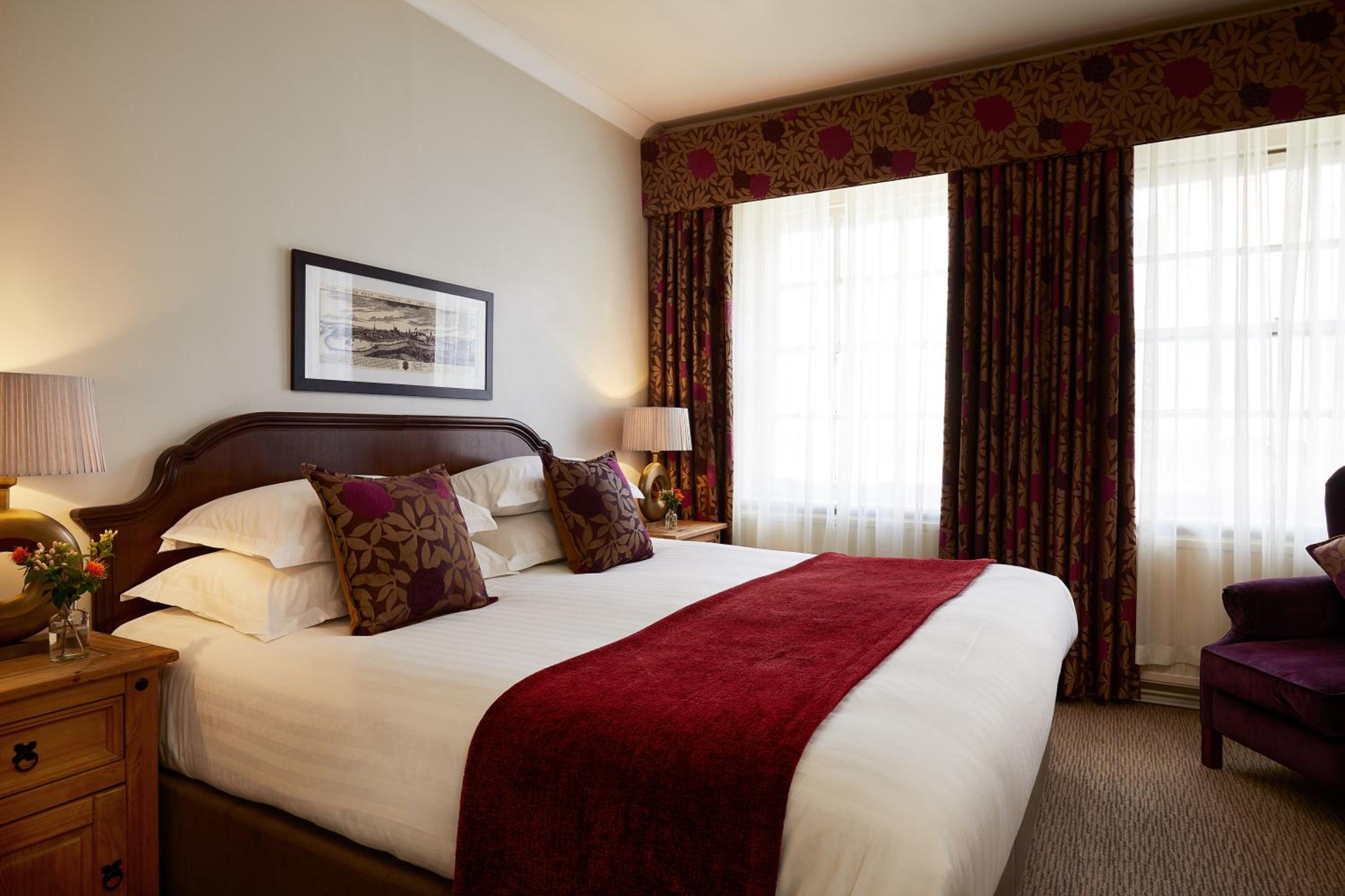 Standard King Room