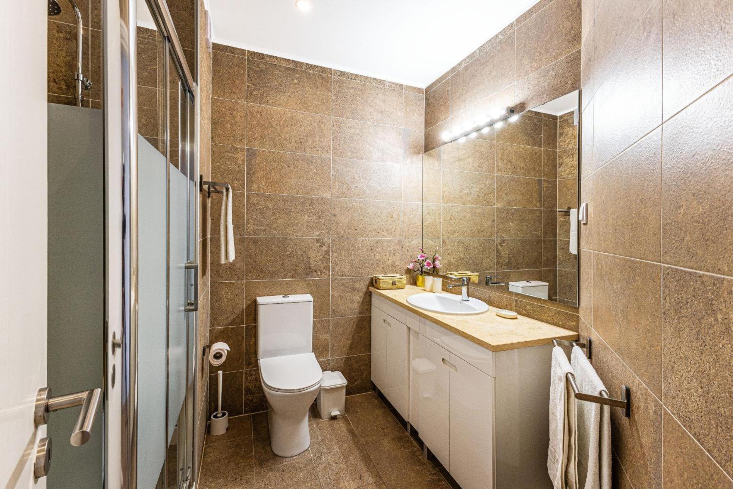 Superior One-Bedroom Apartment photo 2