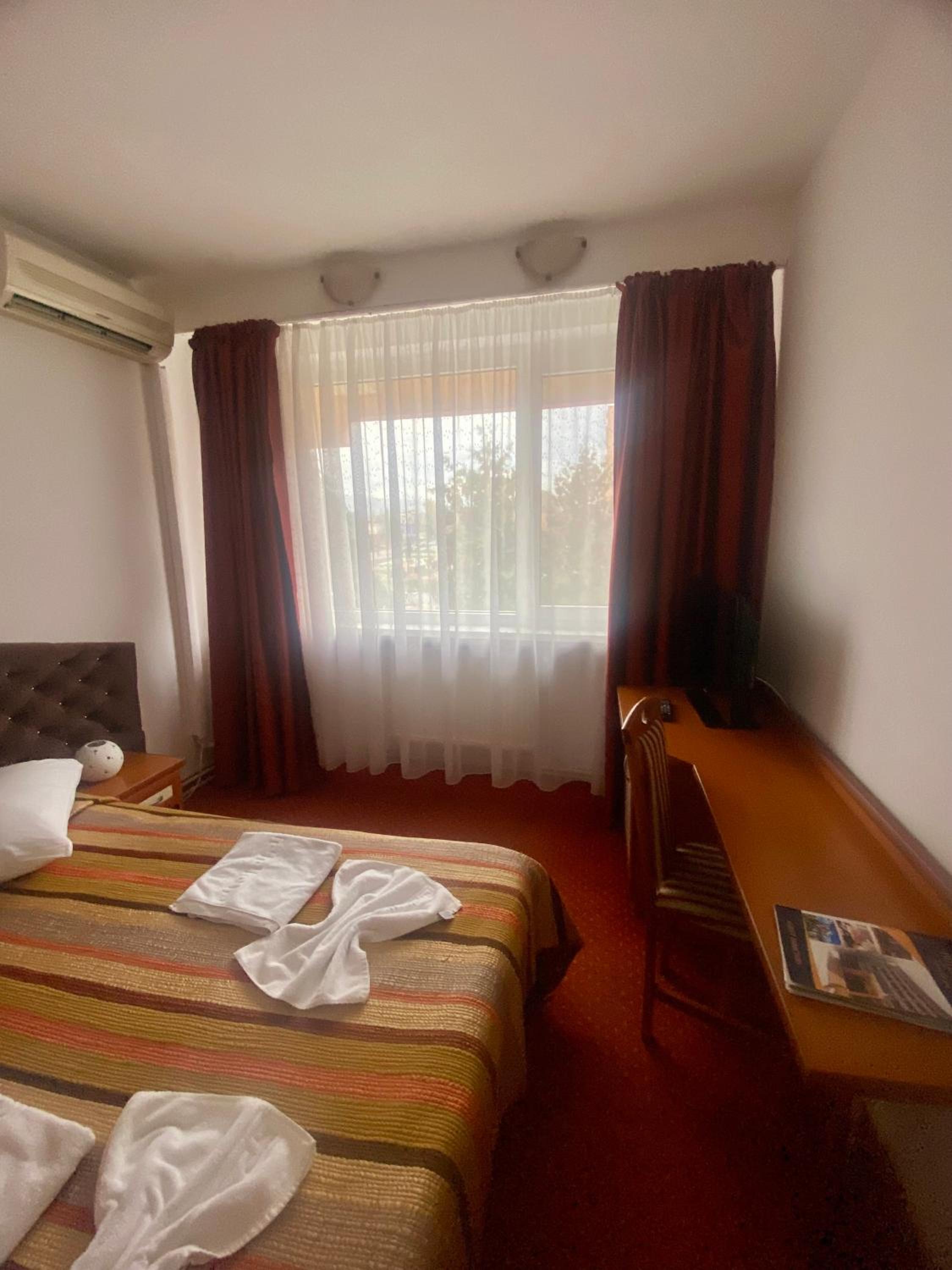 Standard Double Room photo 3