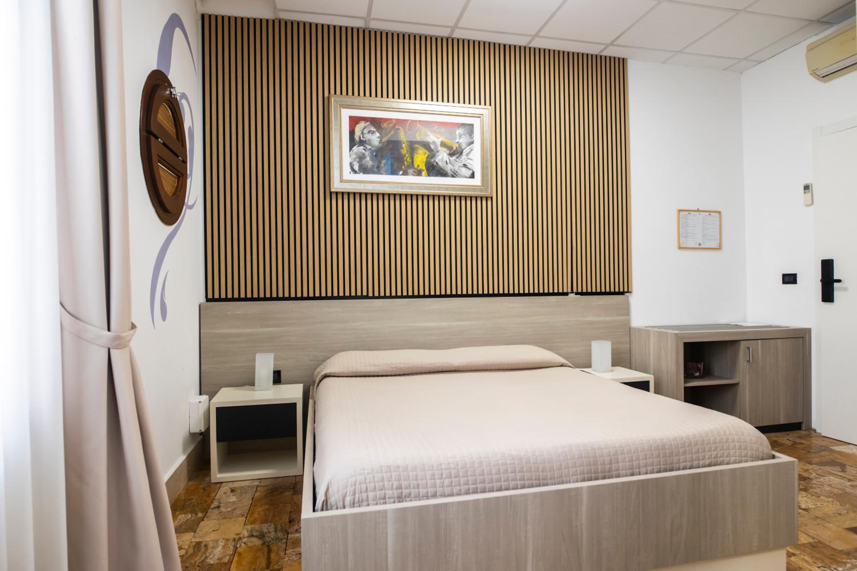 Standard King Room