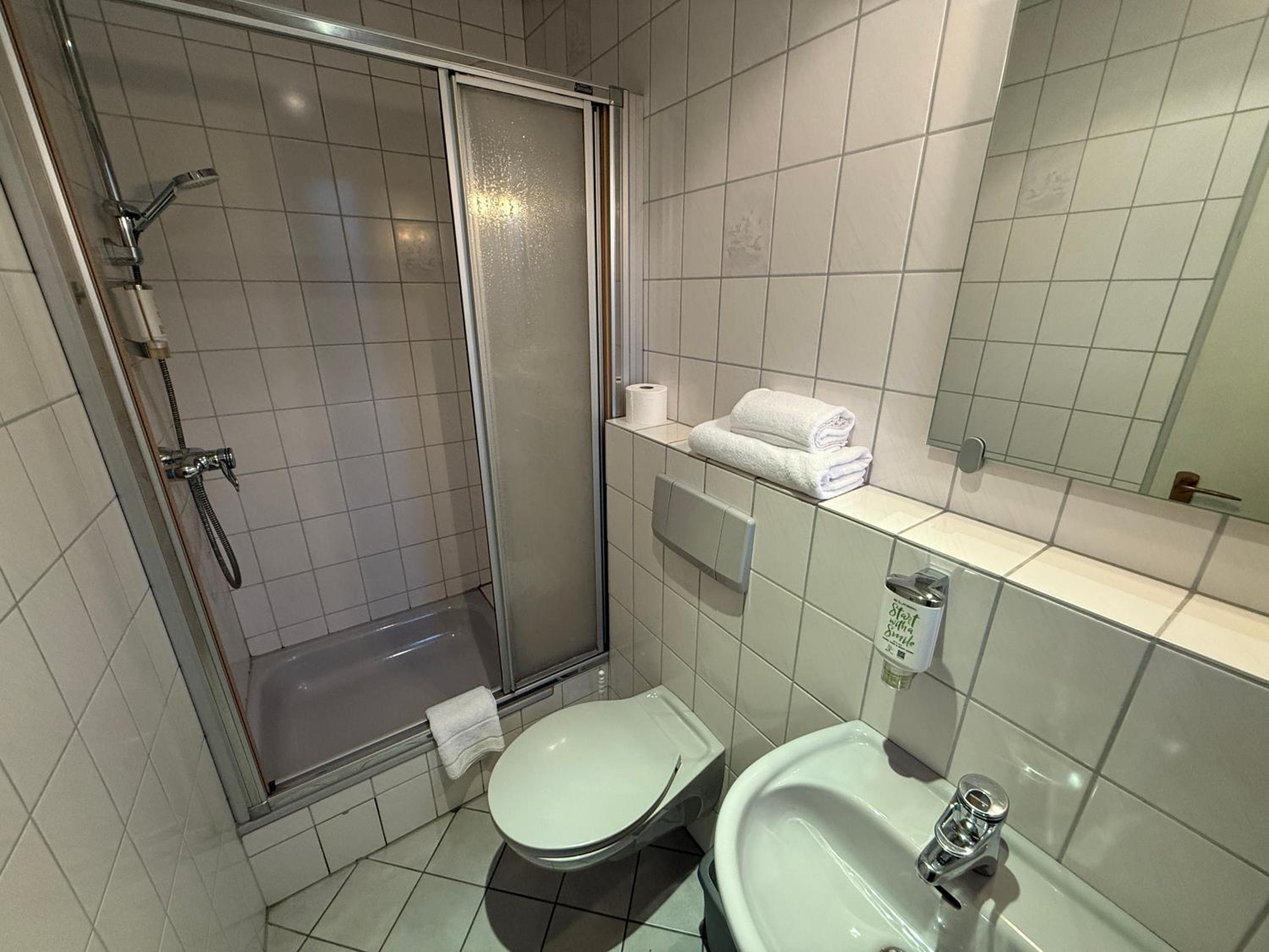 Budget Single Room photo 2