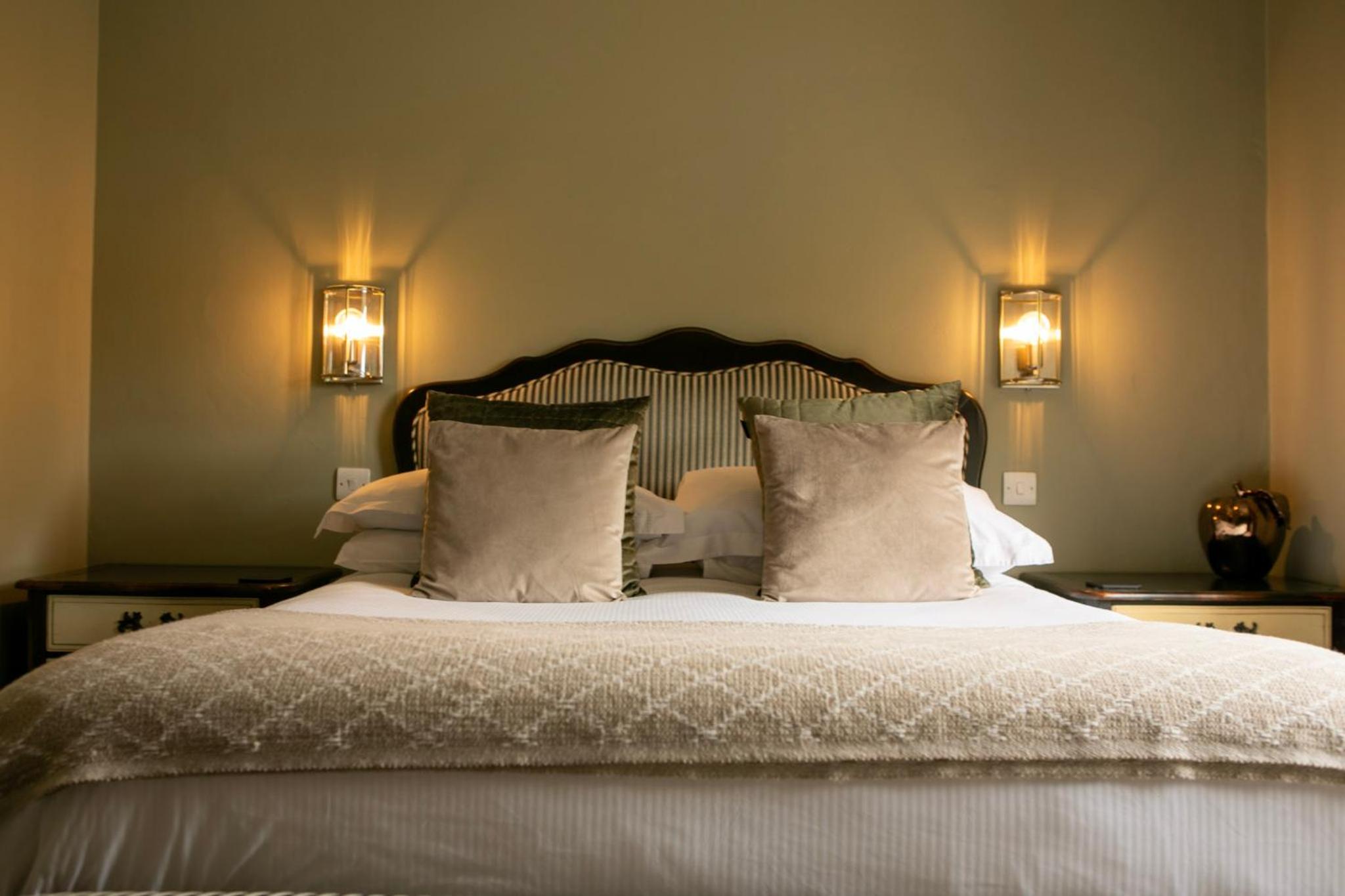Luxury Double Room with Bath - Photo 1