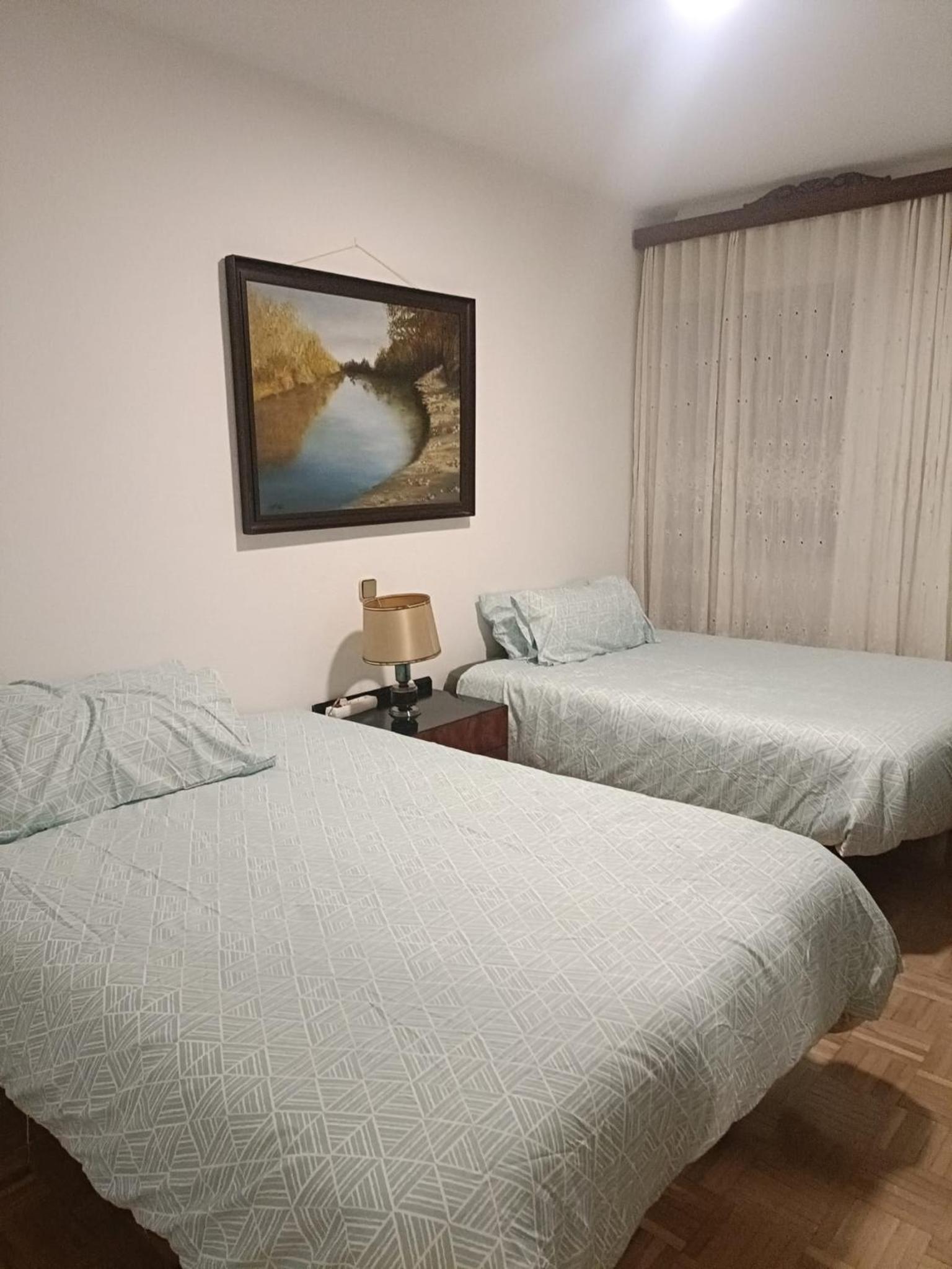 Habitación Estándar Doble con Dos Camas Dobles
