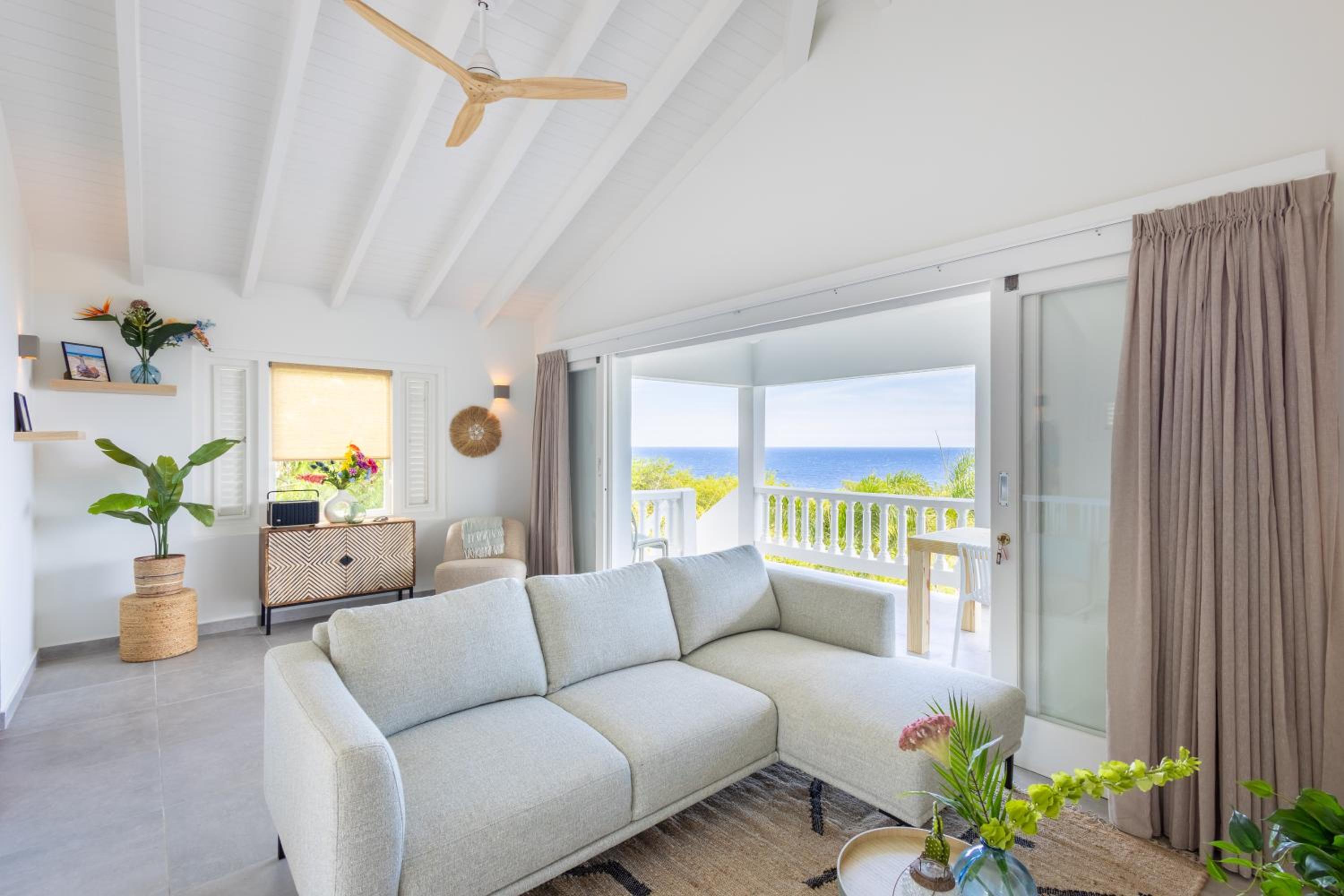 Four-Bedroom Villa with Ocean View & Private Pool