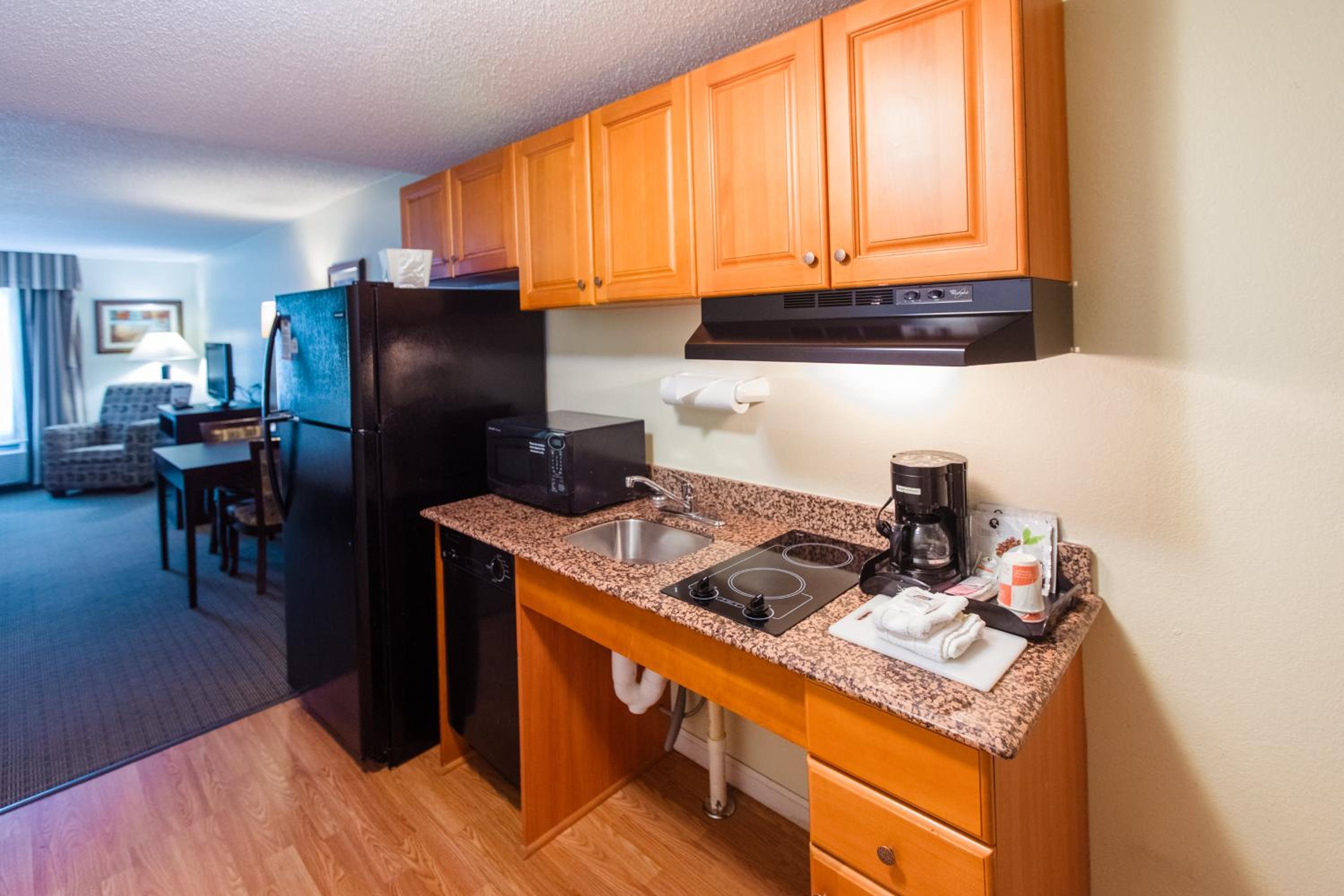 MainStay Suites Knoxville North I-75, Photo 3