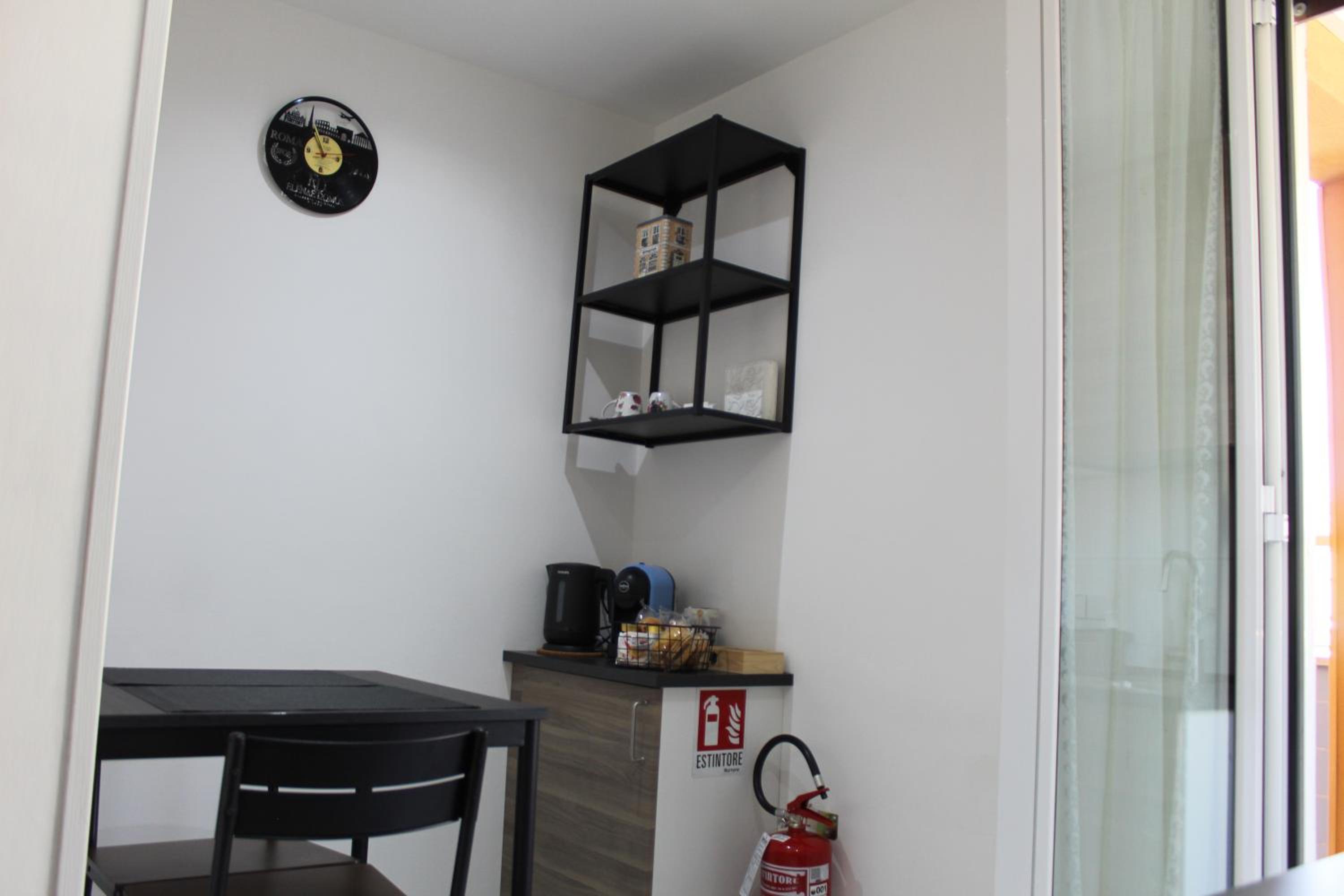 One-Bedroom Apartment photo 3