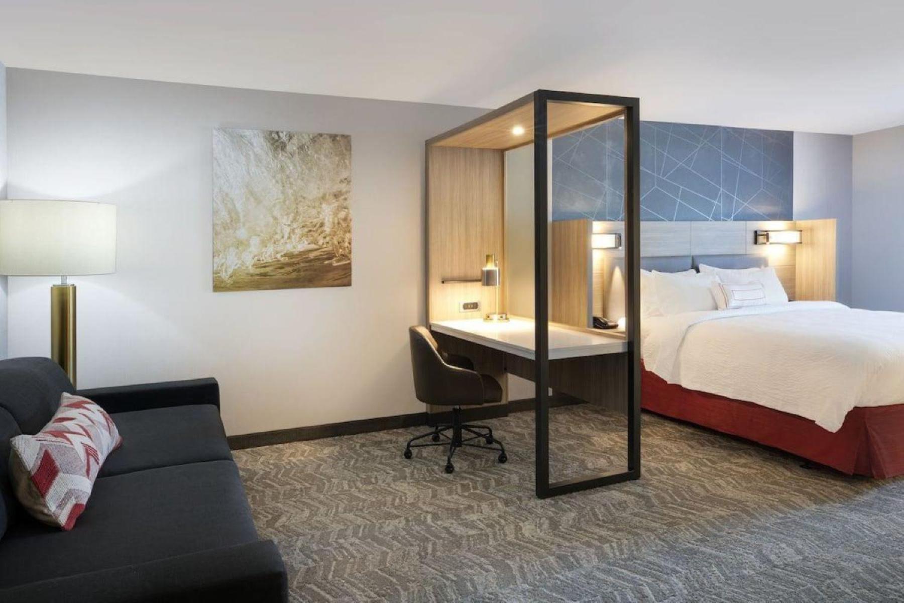 King Suite with Roll-In Shower - Mobility Accessible photo 2