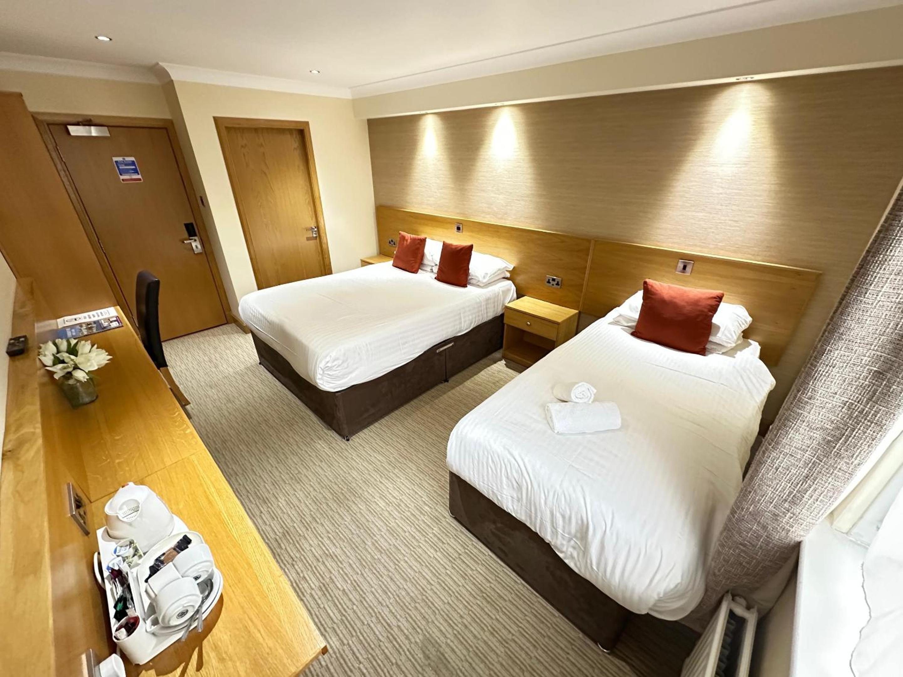 Standard Triple Room photo 3