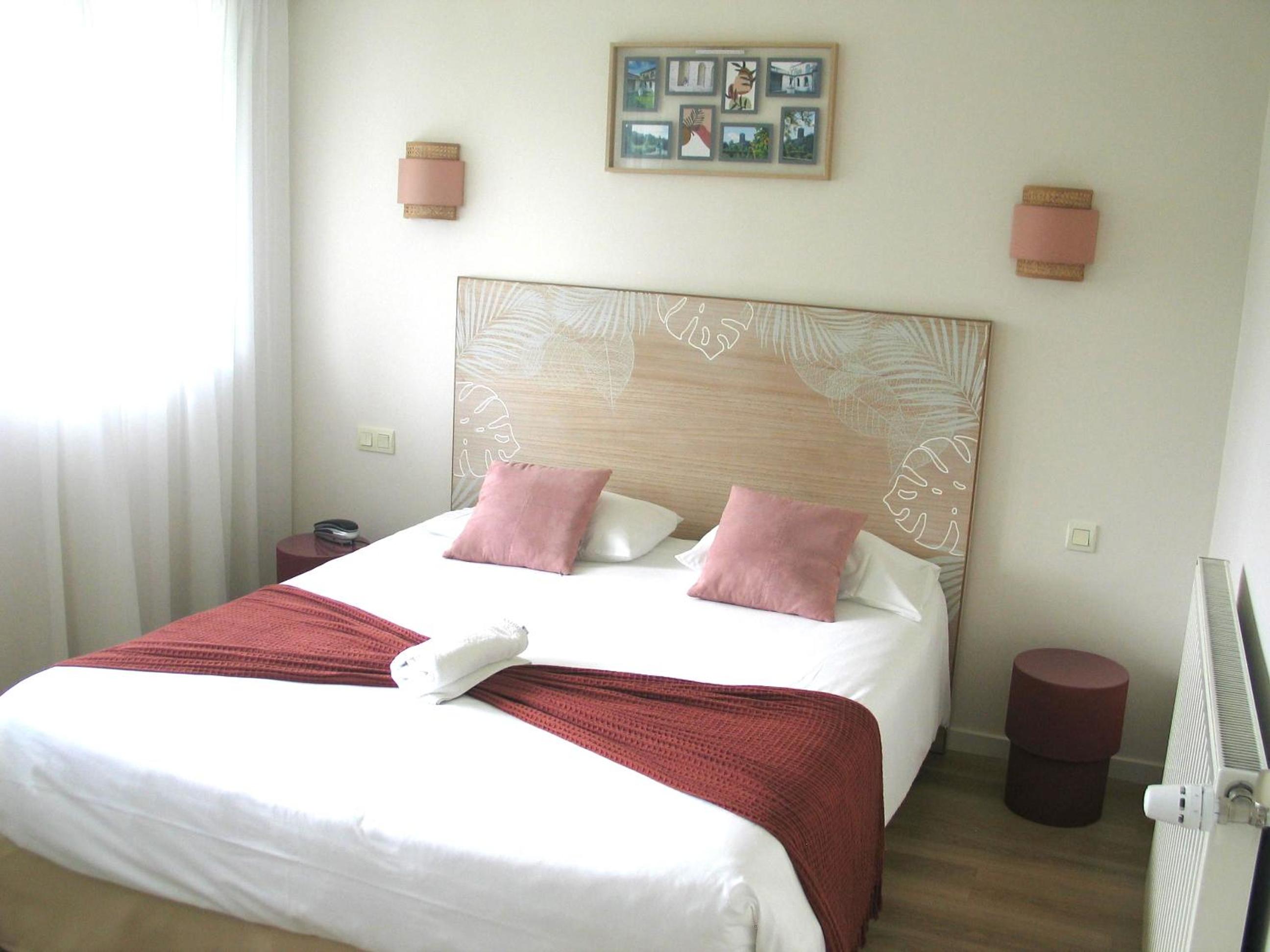 Superior Double Room - Photo 8