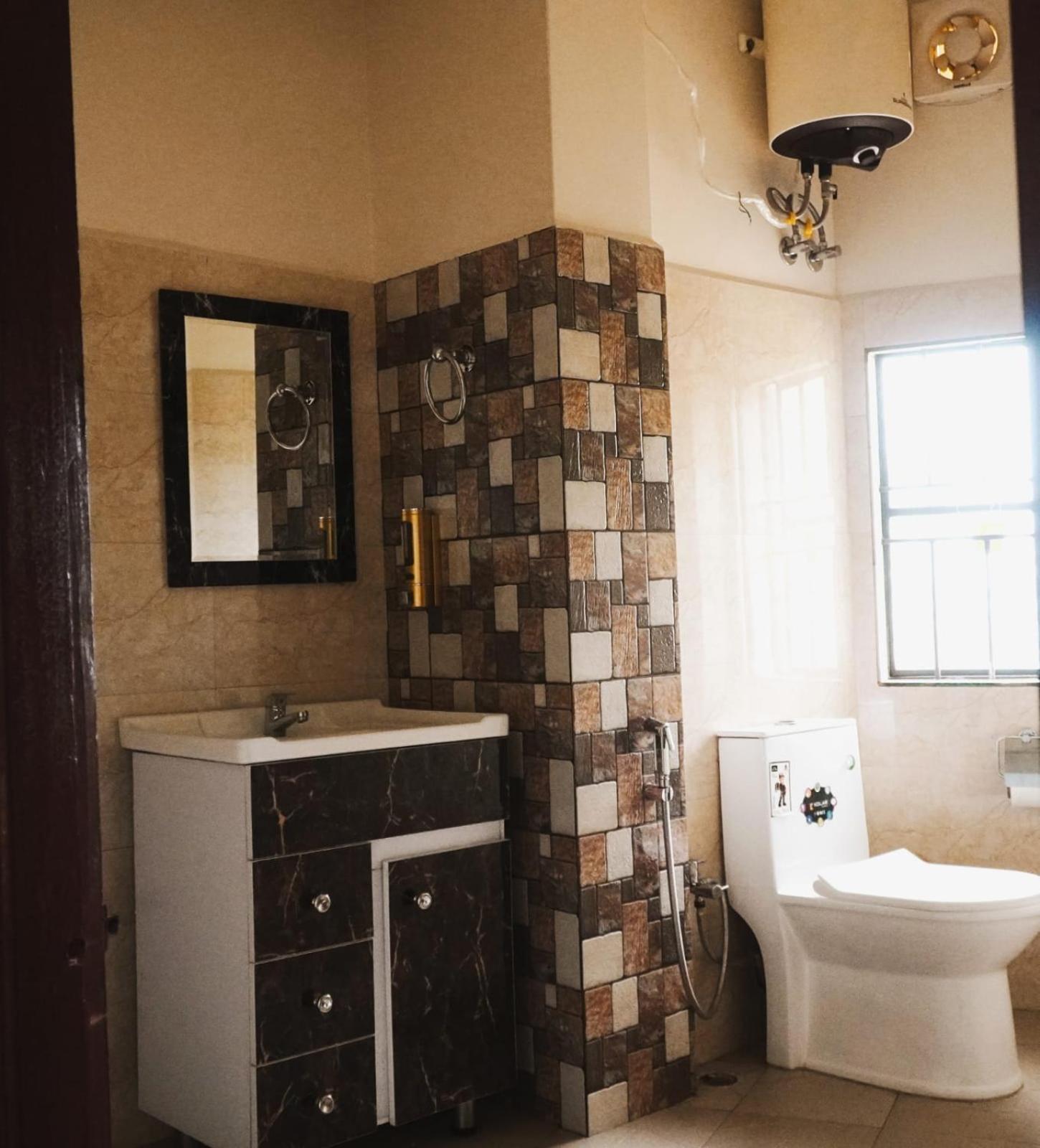 Double Room with Private Bathroom photo 3